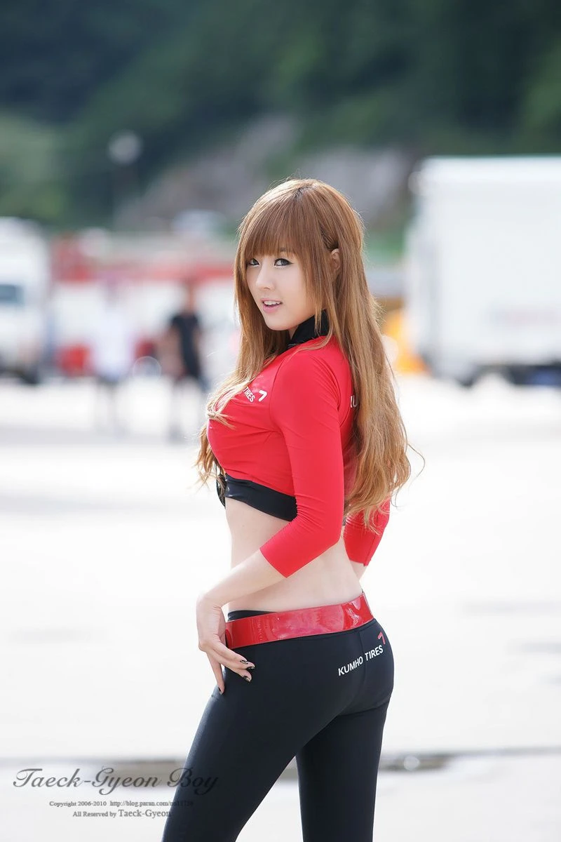 [藝人]彭莉琪高清街拍圖集藝術：彭莉琪魅惑神韻展現美腿完美曲線寫真 - 26