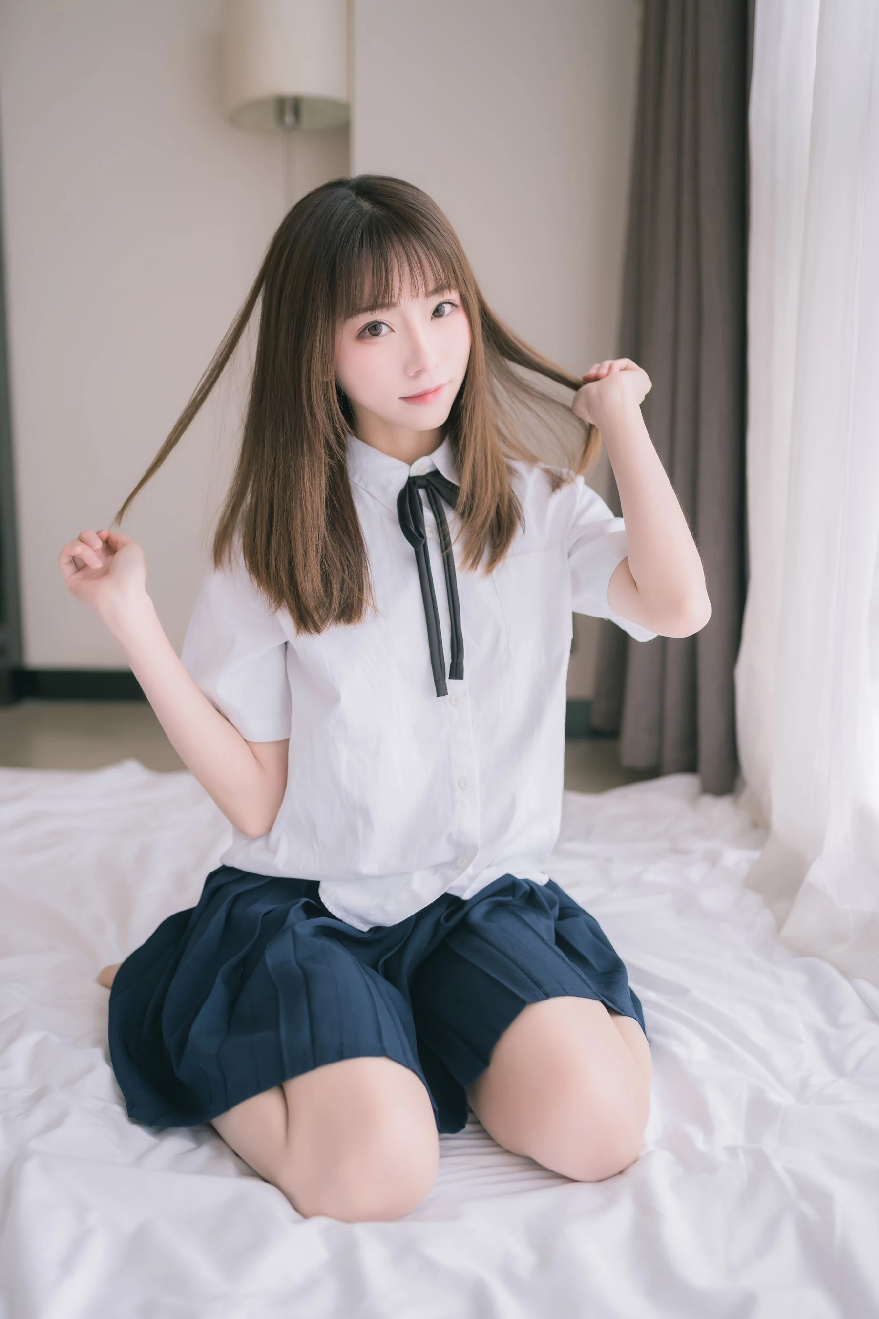 [主播]梁思雨梁思雨街拍超清寫真：魅惑氣質釋放美胸誘惑凸顯寫真大片 - 19