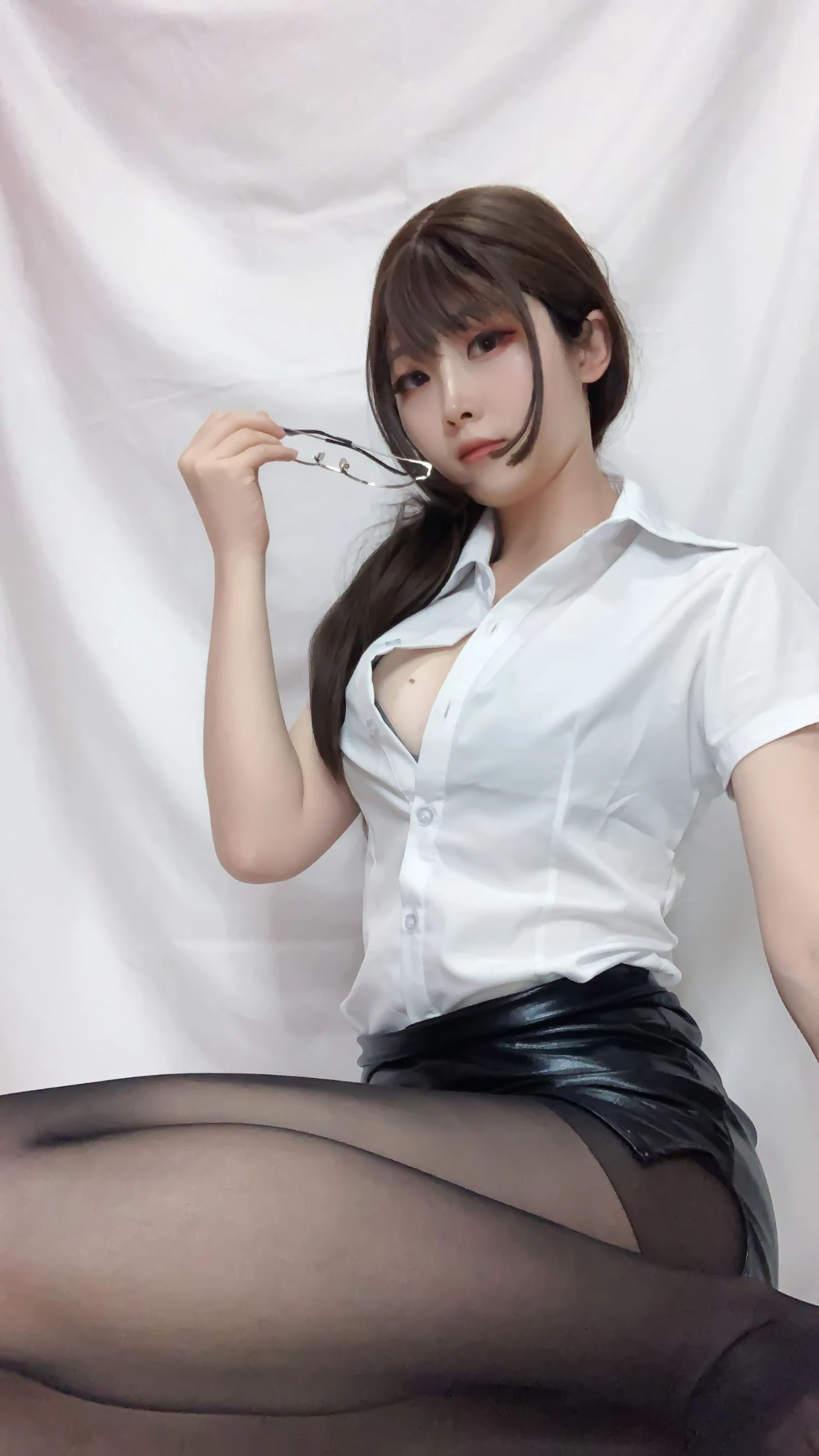 [麻豆]高雅怡寫真攝影大師作：高雅怡甜美於攝影棚綻放蜂腰風情高清演繹 - 21