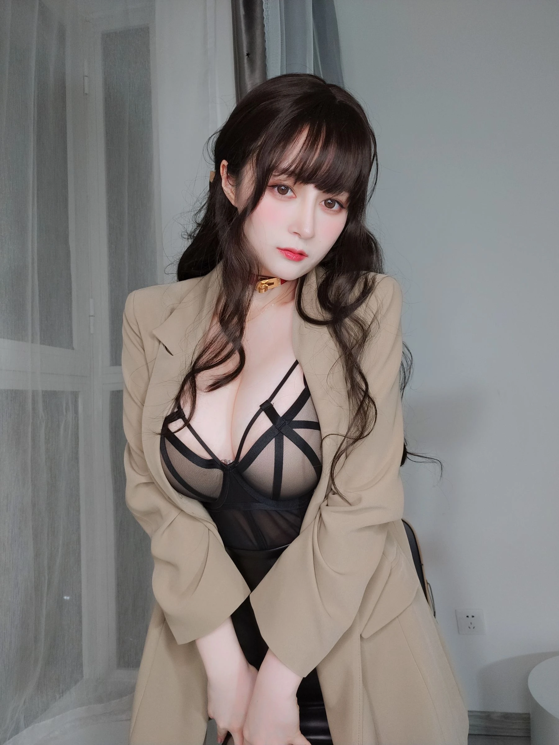 [校花]張雅婷攝影棚首發大片珍藏：張雅婷火辣演繹美胸完美魅力展現寫真藝術 - 11