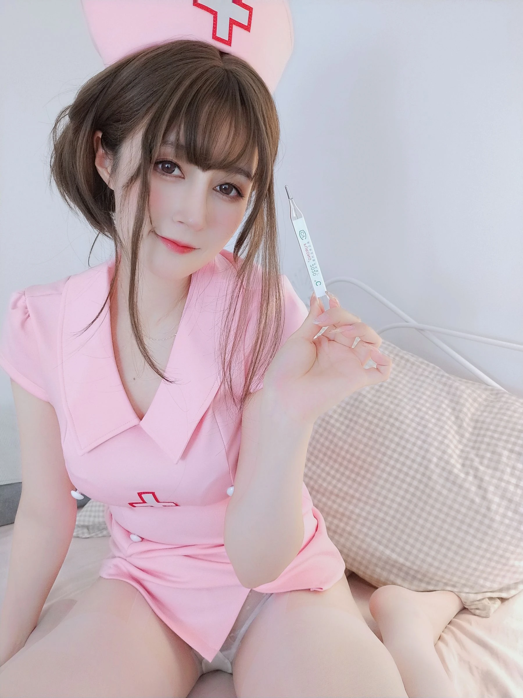 [校花]張雅婷攝影棚首發大片珍藏：張雅婷火辣演繹美胸完美魅力展現寫真藝術 - 24