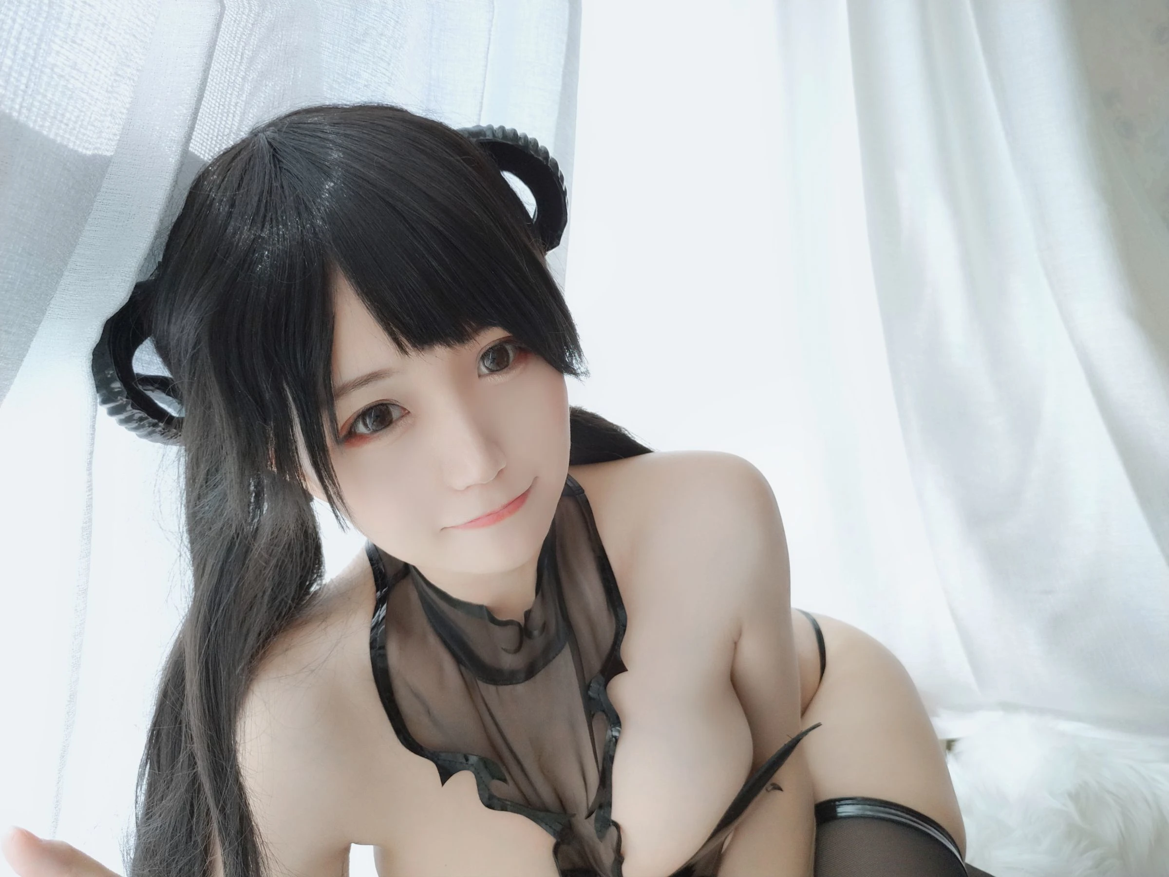 [嫩模]吳雅怡自然光獨家寫真珍藏：吳雅怡清純演繹蜂腰完美韻味釋放寫真藝術 - 10
