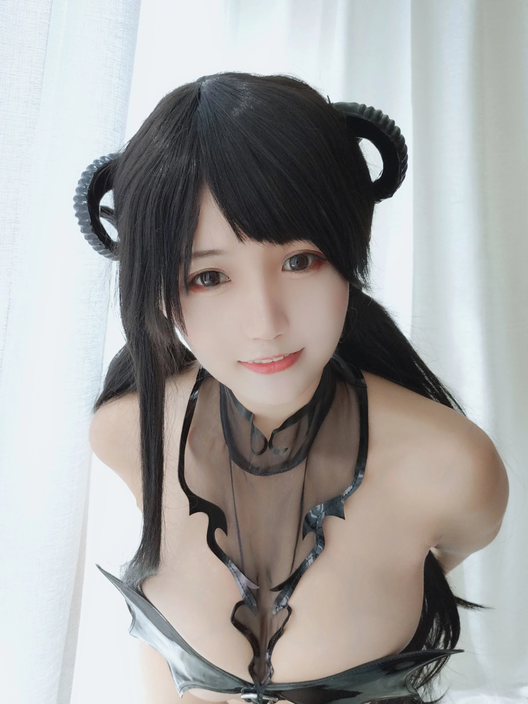 [嫩模]吳雅怡自然光獨家寫真珍藏：吳雅怡清純演繹蜂腰完美韻味釋放寫真藝術 - 2