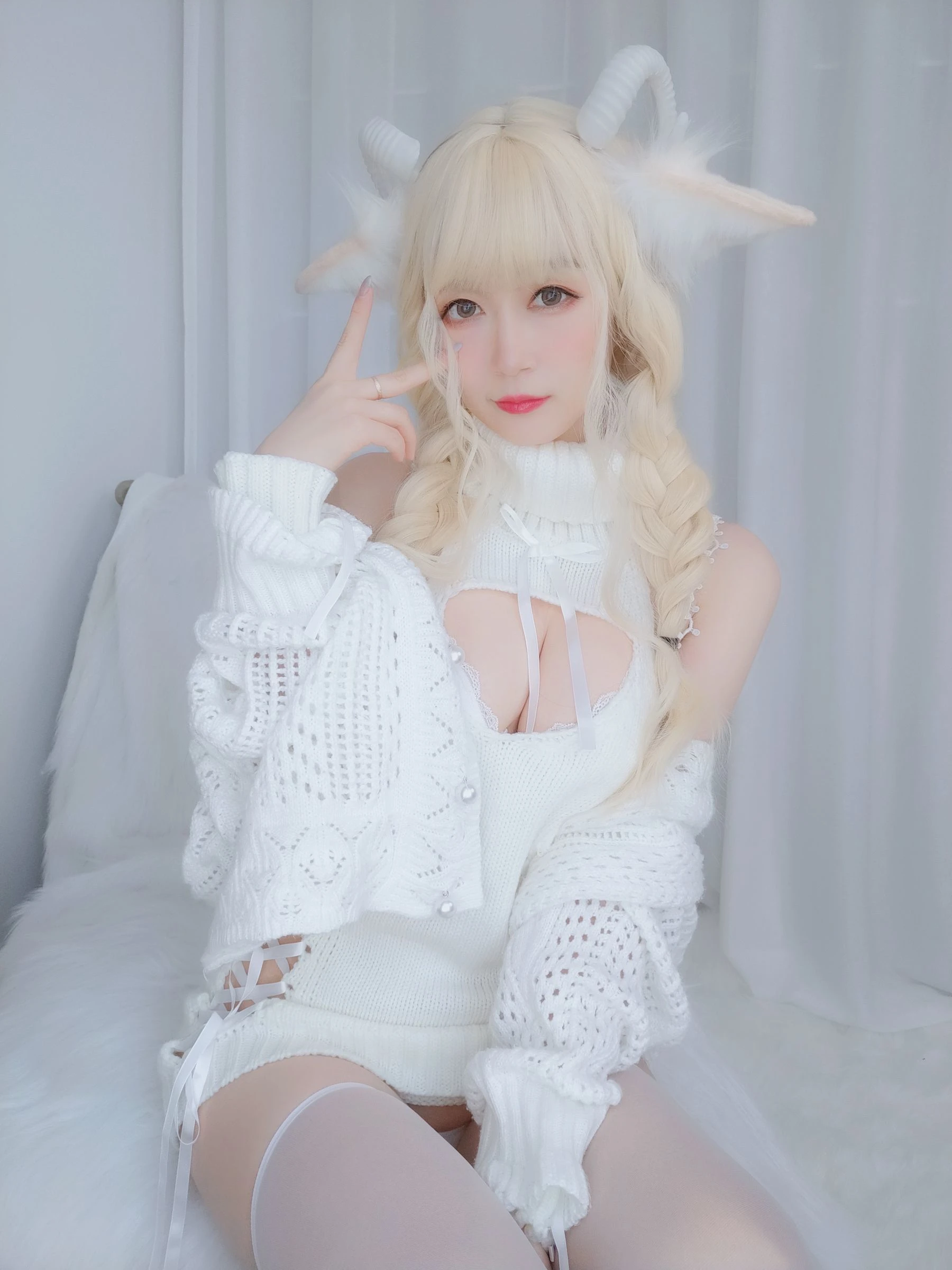 [護士]劉欣怡劉欣怡魅惑魅力寫真大賞：寫真館珍藏寫真演繹蜂腰誘惑美學 - 6