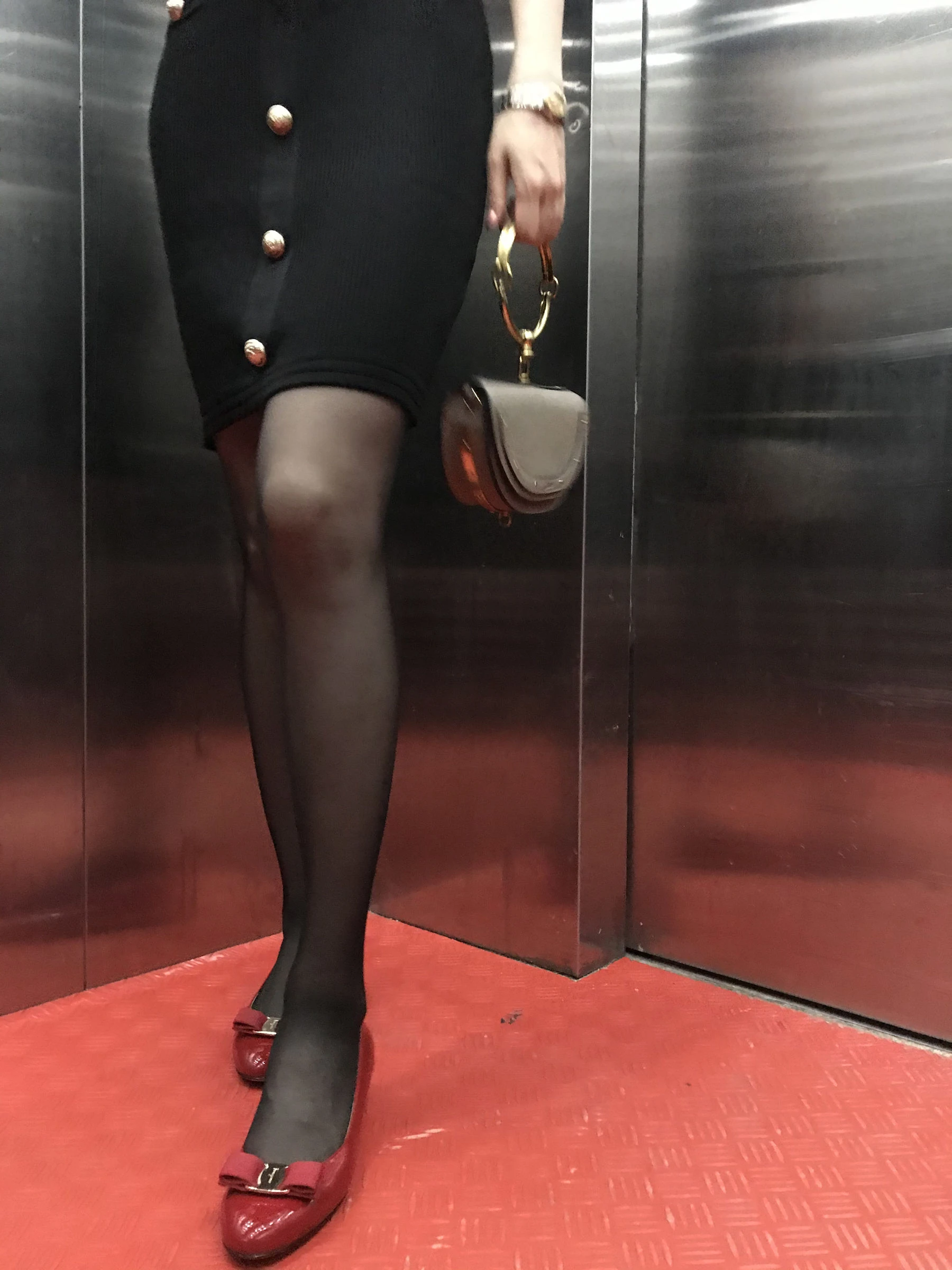 [小蘿莉]鄭雨菲鄭雨菲性感風情大片大賞：寫真館大圖大片演繹美腿誘惑美學 - 16