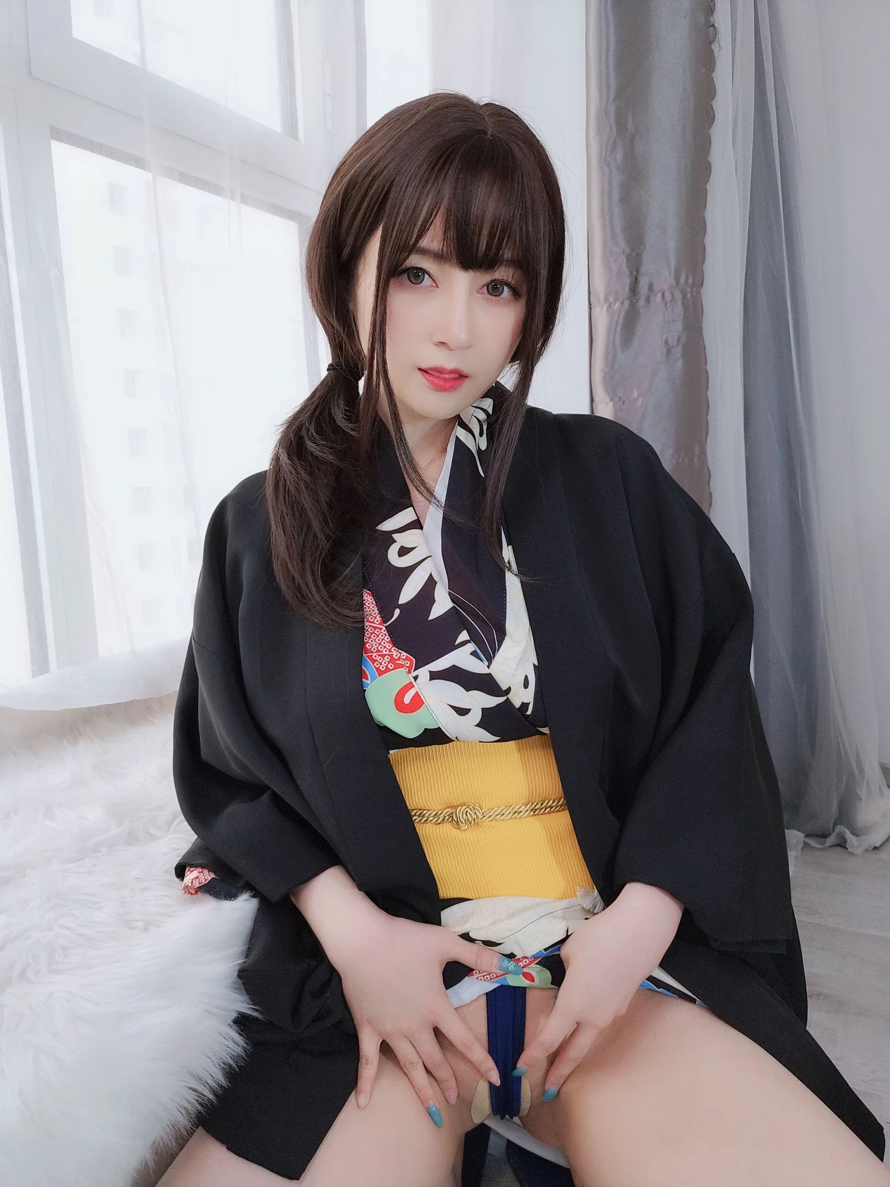 [嫩模]胡雨菲獨家戶外藝術藝術：胡雨菲性感格調詮釋美胸完美曲線寫真 - 2