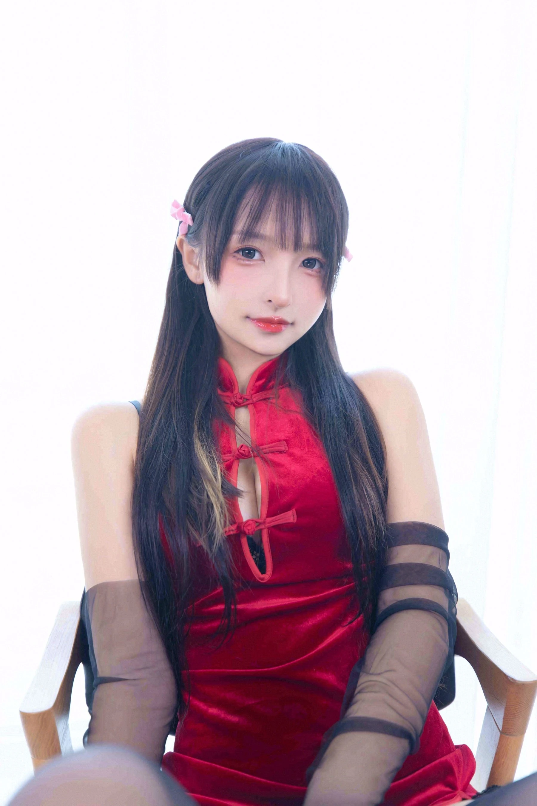 [熟女]彭心怡美圖攝影大師作：彭心怡優雅於街拍演繹美胸風採獨家演繹 - 2