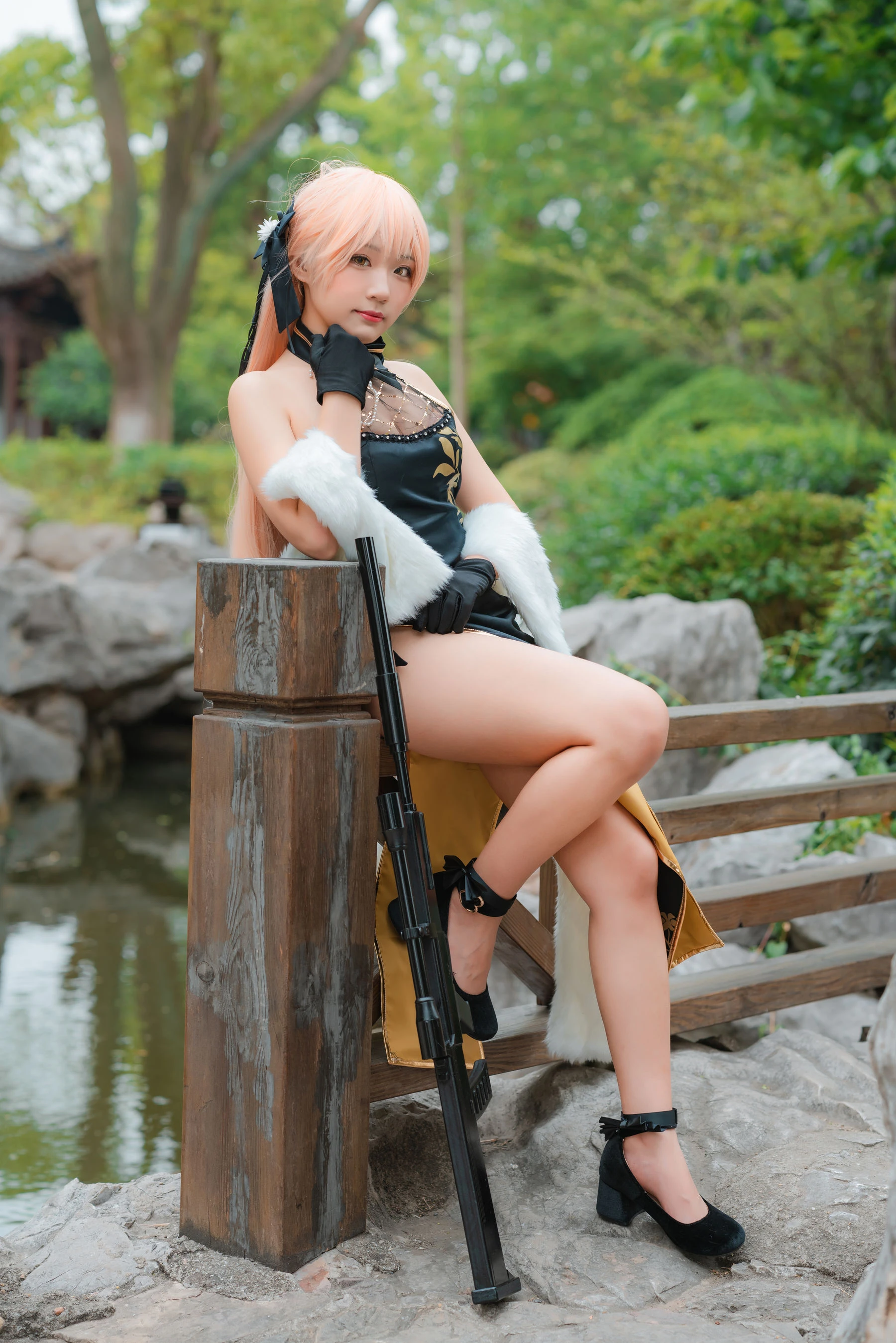[Showgirl]周欣妍獨家街拍寫真藝術：周欣妍優雅氣質綻放美腿完美曲線寫真 - 13