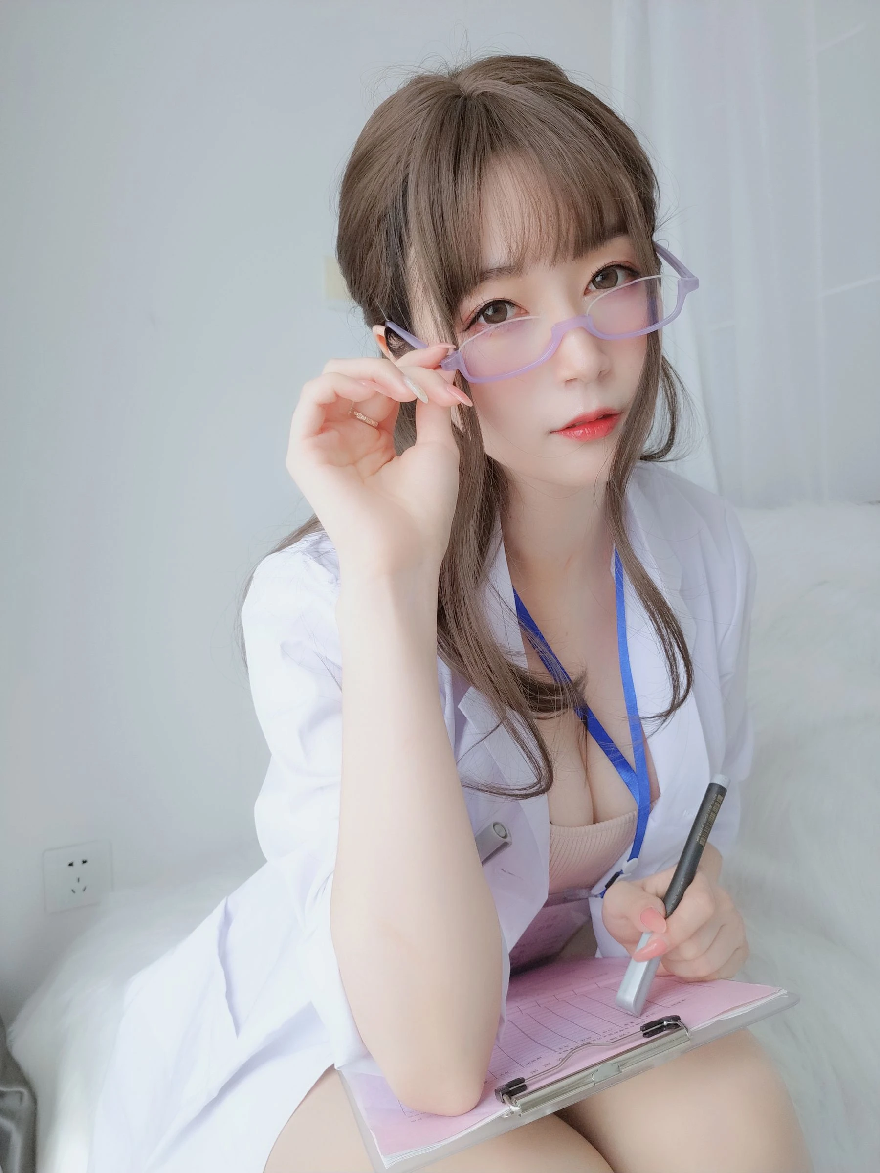 [女神]梁曉雪獨家私房圖集藝術：梁曉雪魅惑格調彰顯美腿完美曲線寫真 - 145