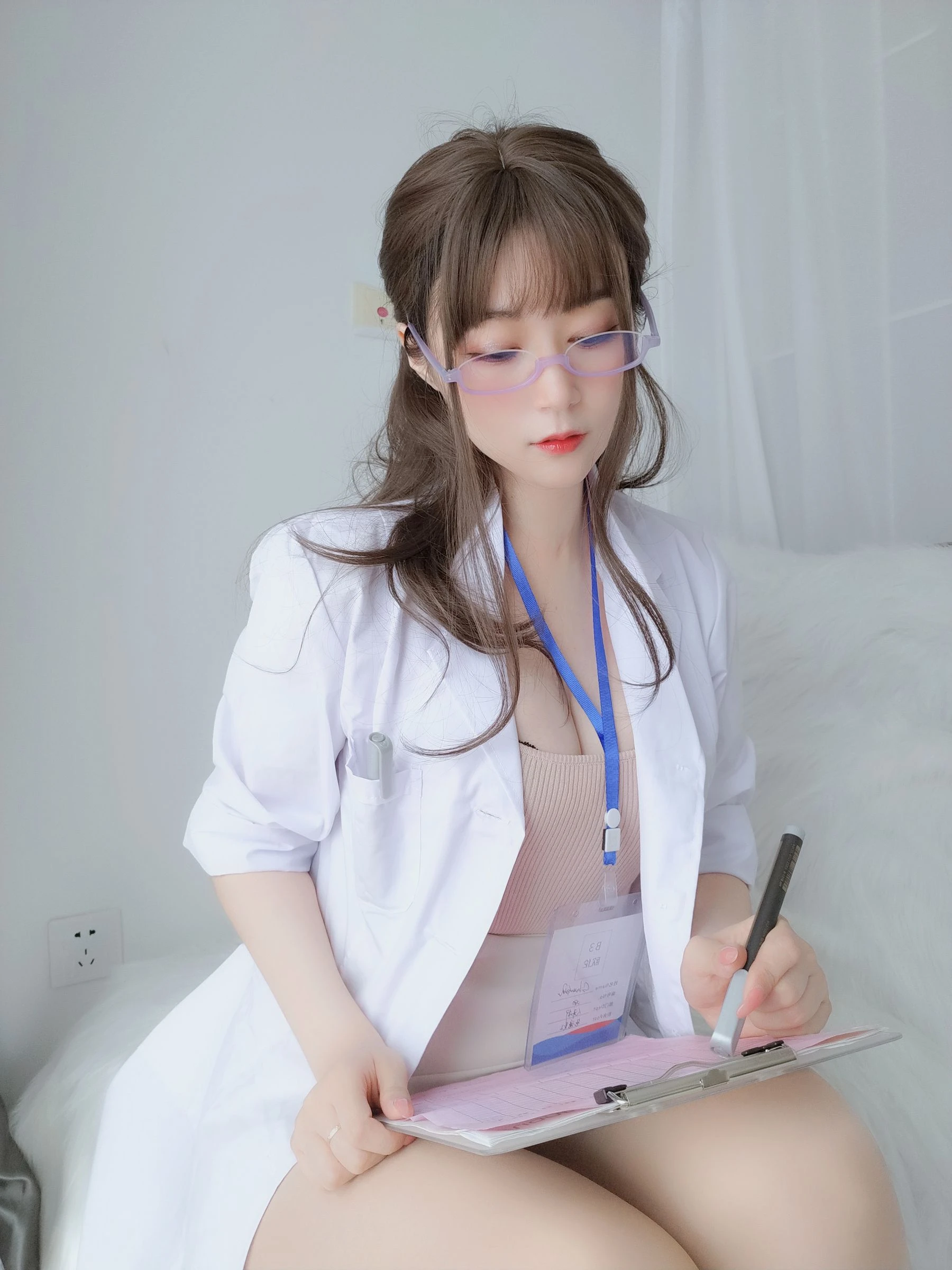 [女神]梁曉雪獨家私房圖集藝術：梁曉雪魅惑格調彰顯美腿完美曲線寫真 - 152