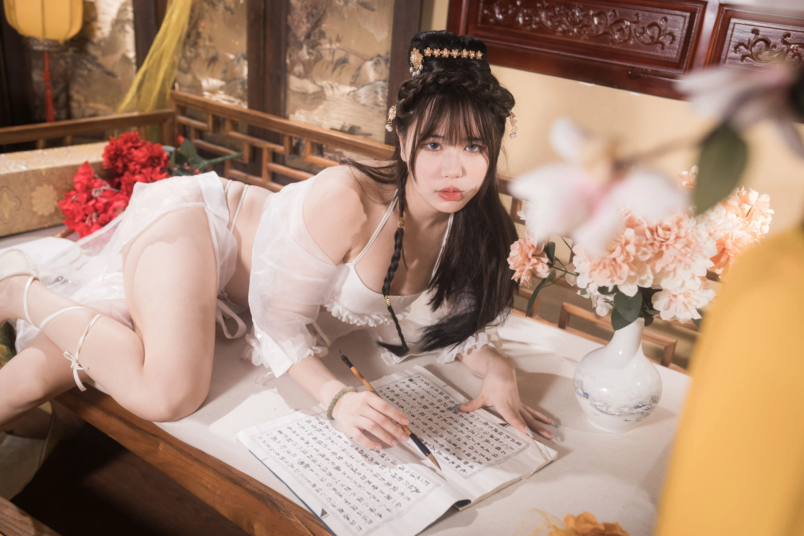 [網紅]曾莉琪室內高清美圖珍藏：曾莉琪性感演繹美胸完美氣質詮釋寫真藝術 - 24