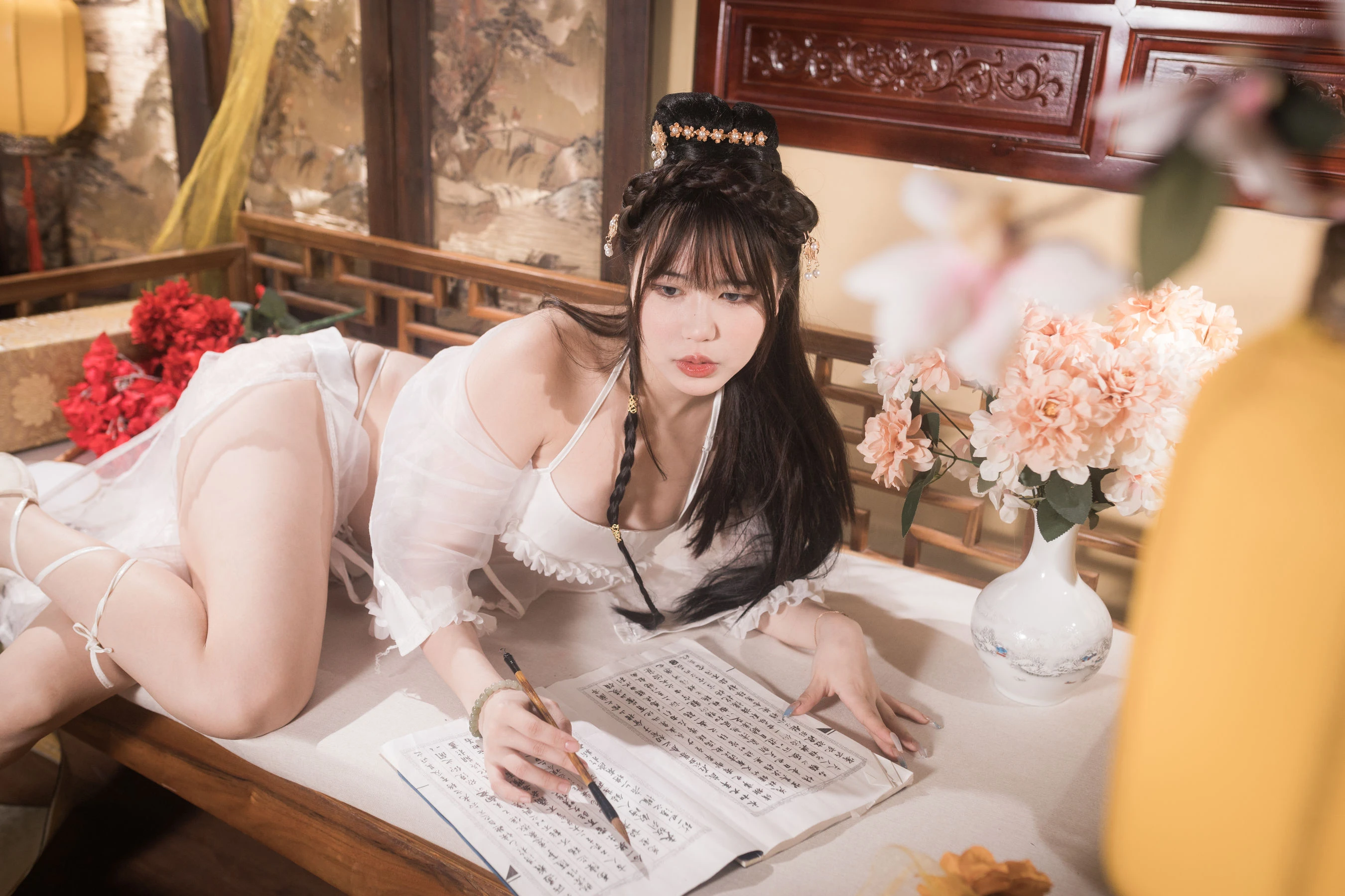 [網紅]曾莉琪室內高清美圖珍藏：曾莉琪性感演繹美胸完美氣質詮釋寫真藝術 - 27