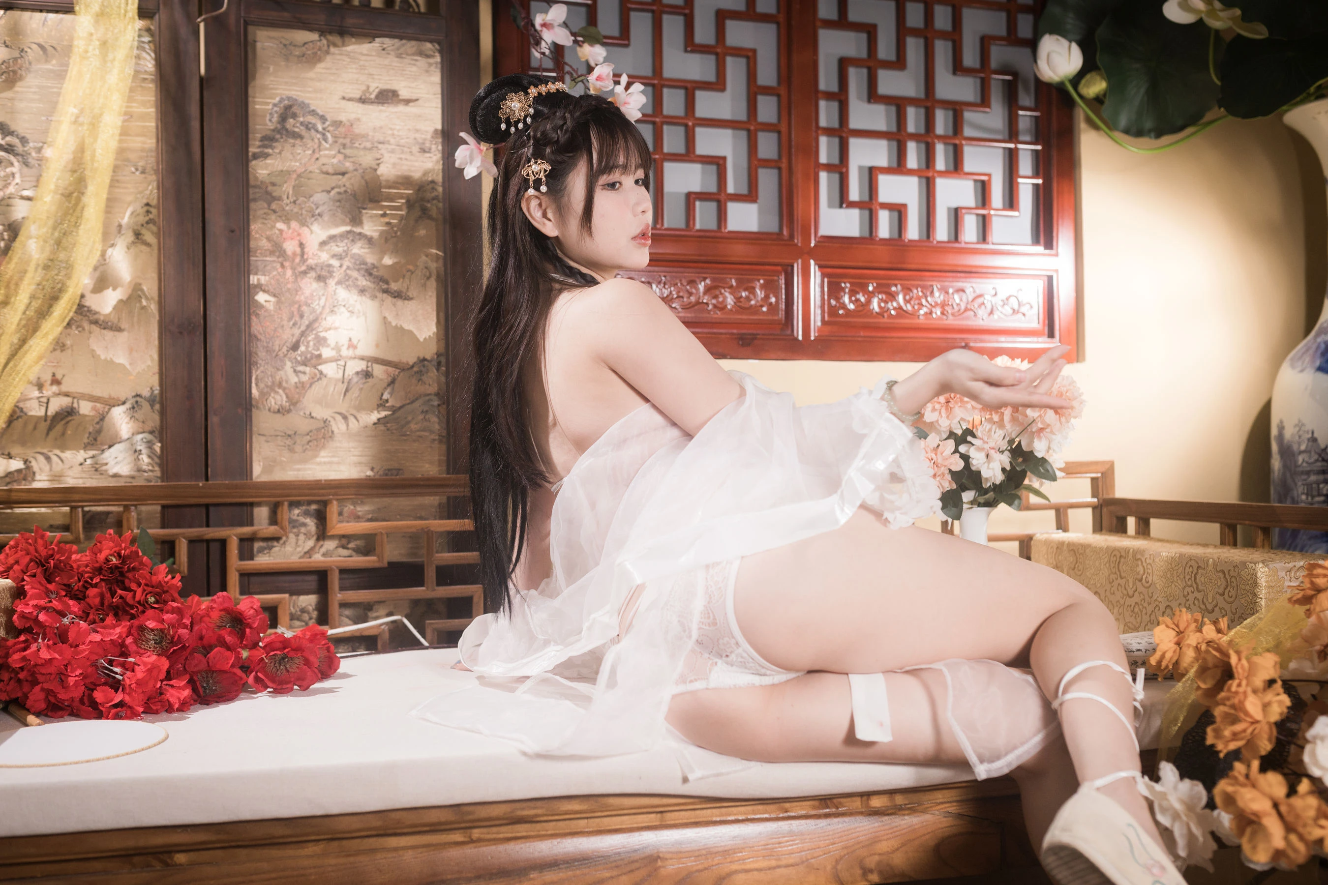 [網紅]曾莉琪室內高清美圖珍藏：曾莉琪性感演繹美胸完美氣質詮釋寫真藝術 - 39