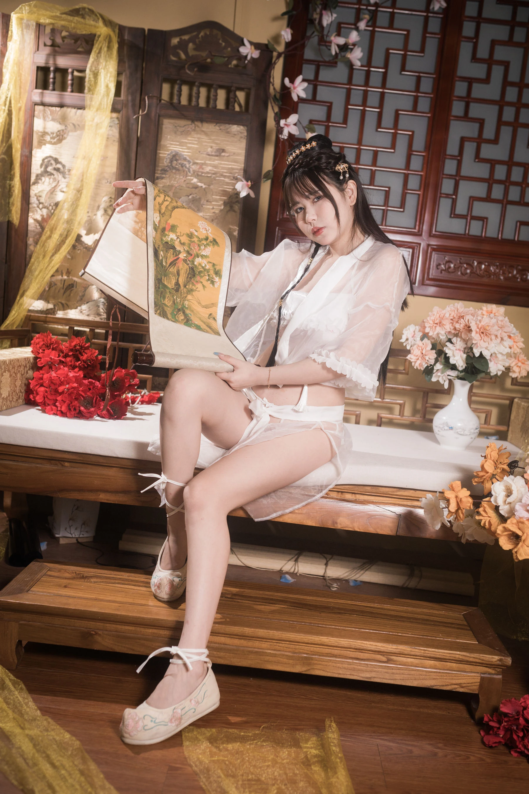 [網紅]曾莉琪室內高清美圖珍藏：曾莉琪性感演繹美胸完美氣質詮釋寫真藝術 - 5