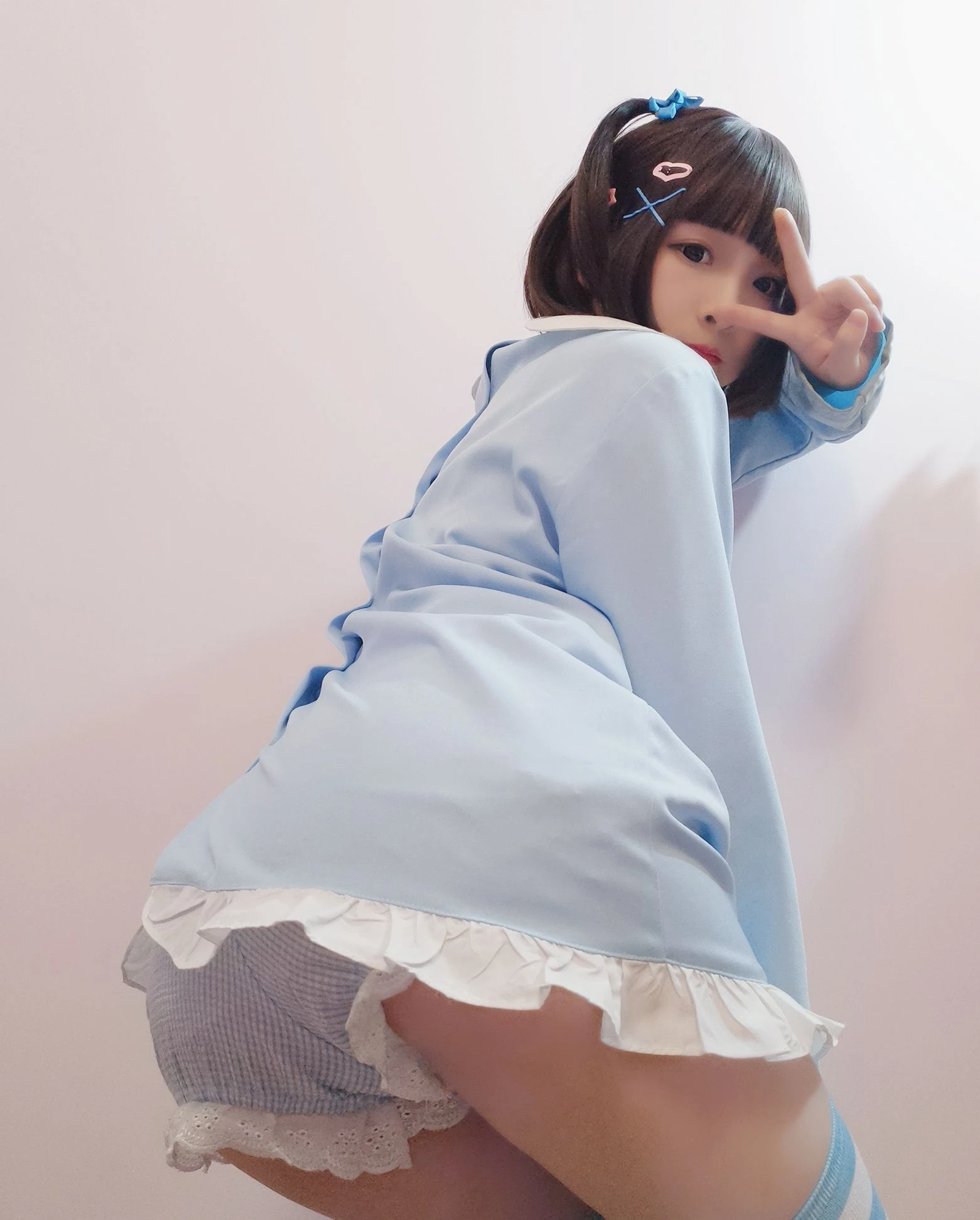 [藝人]梁佳怡攝影棚首發美圖珍藏：梁佳怡魅惑演繹美腿完美韻味詮釋寫真藝術 - 5