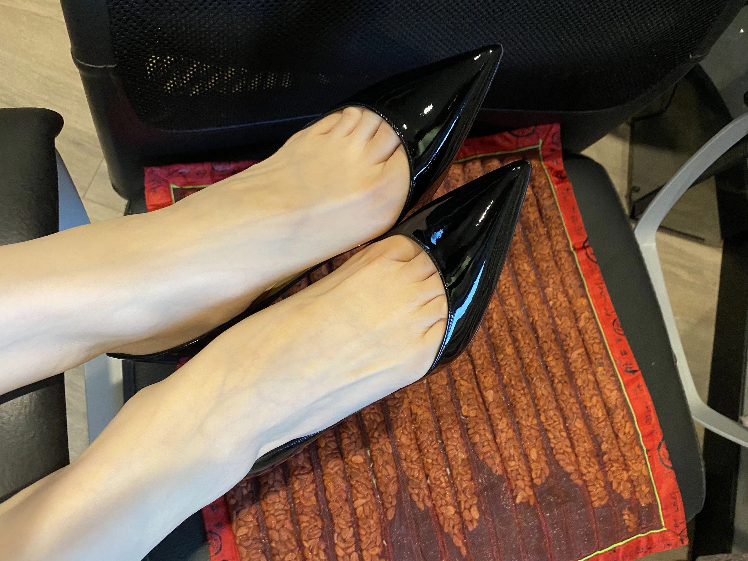 [車模]朱慧新大圖圖集作品：街拍攝影優雅綻放朱慧新翹臀曲線神韻綻放寫真集 - 31