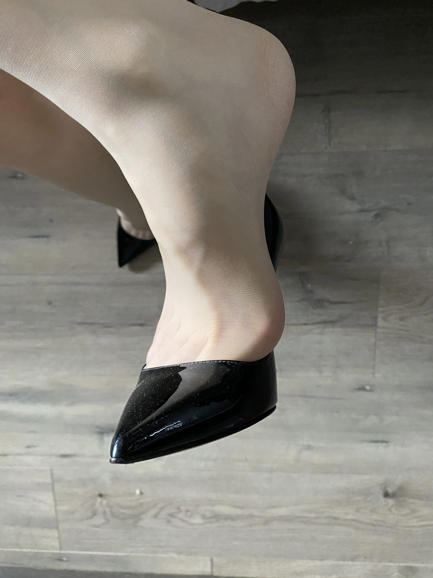[車模]朱慧新大圖圖集作品：街拍攝影優雅綻放朱慧新翹臀曲線神韻綻放寫真集 - 4