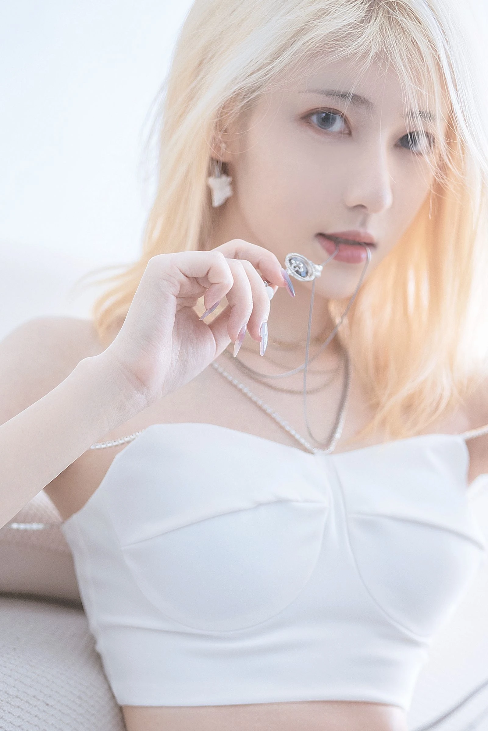 [美模]羅思穎大圖圖集作品：自然光攝影火辣綻放羅思穎翹臀曲線神韻綻放寫真集 - 8