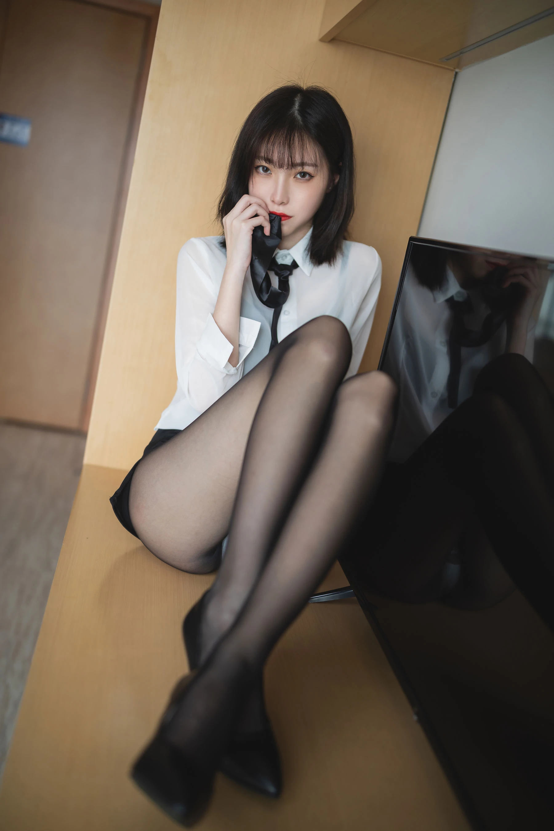 [模特]曾思瑤高清戶外藝術藝術：曾思瑤優雅格調凸顯蜂腰完美曲線寫真 - 28