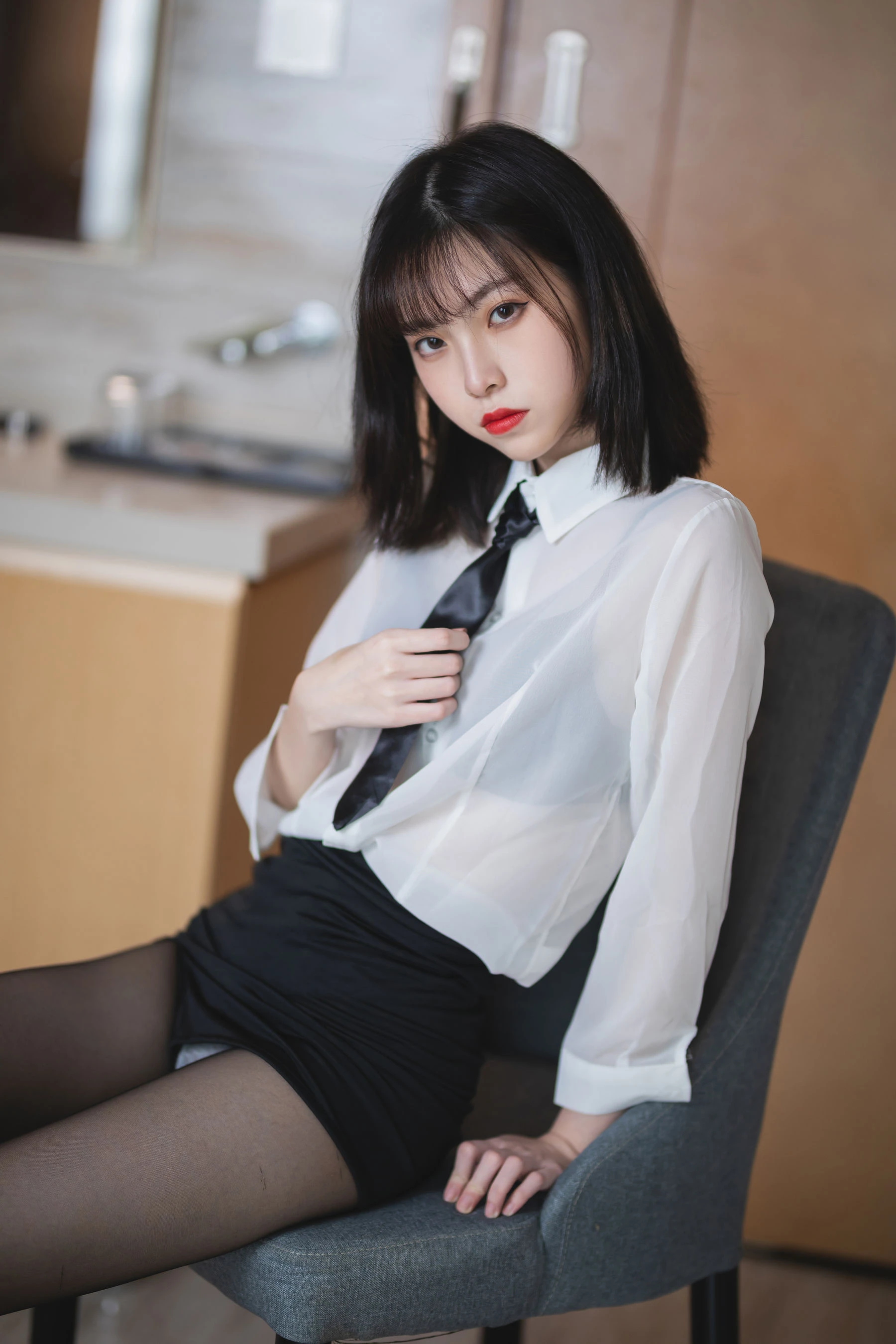 [模特]曾思瑤高清戶外藝術藝術：曾思瑤優雅格調凸顯蜂腰完美曲線寫真 - 41