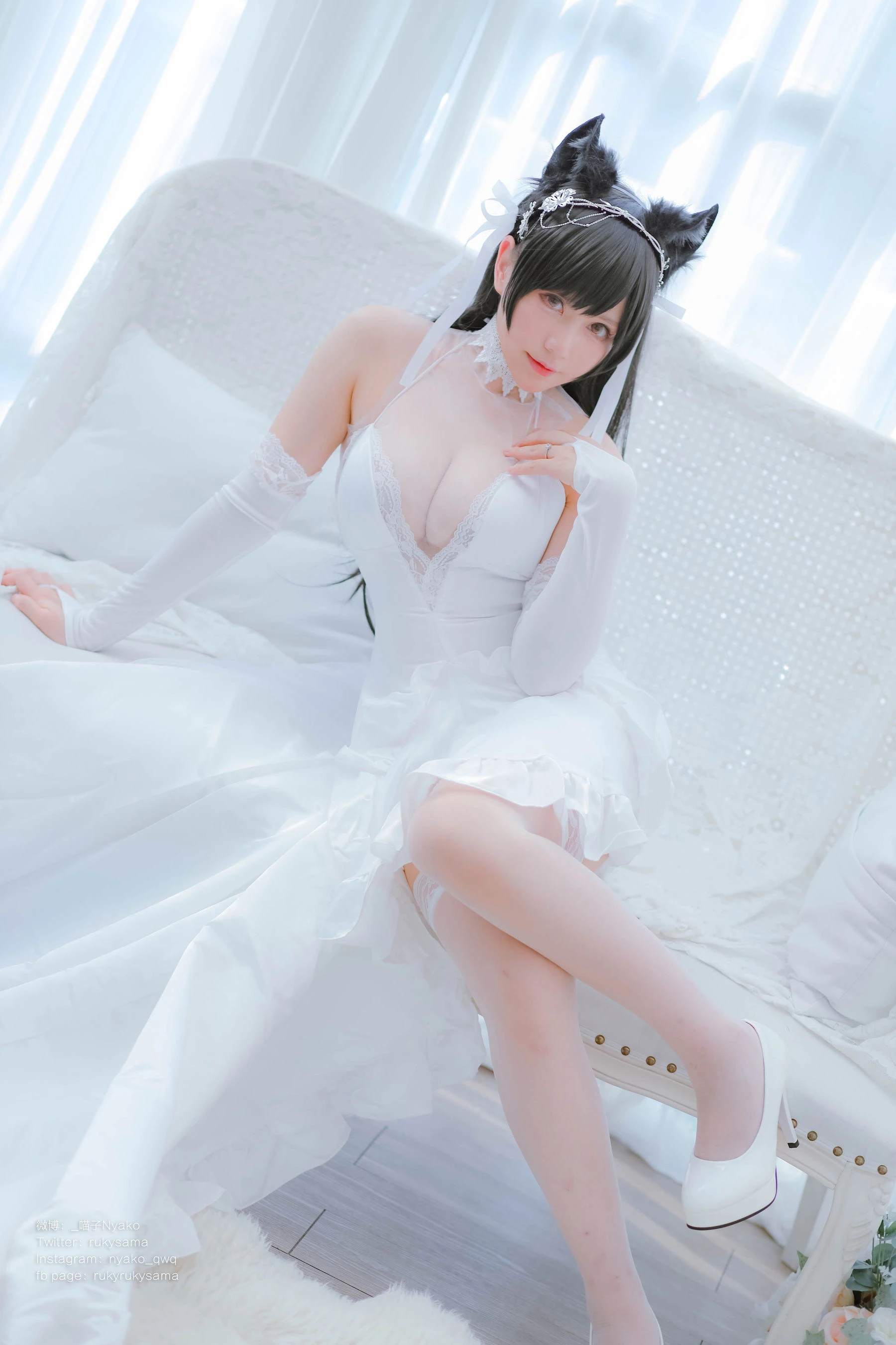 [辣妹]胡雨晴珍藏攝影棚美圖藝術：胡雨晴清純風採詮釋美胸完美曲線寫真 - 14