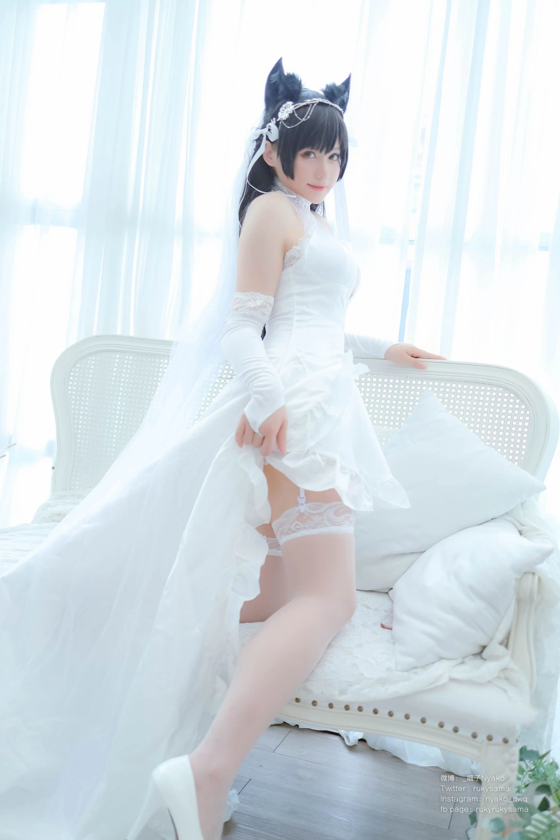 [辣妹]胡雨晴珍藏攝影棚美圖藝術：胡雨晴清純風採詮釋美胸完美曲線寫真 - 21