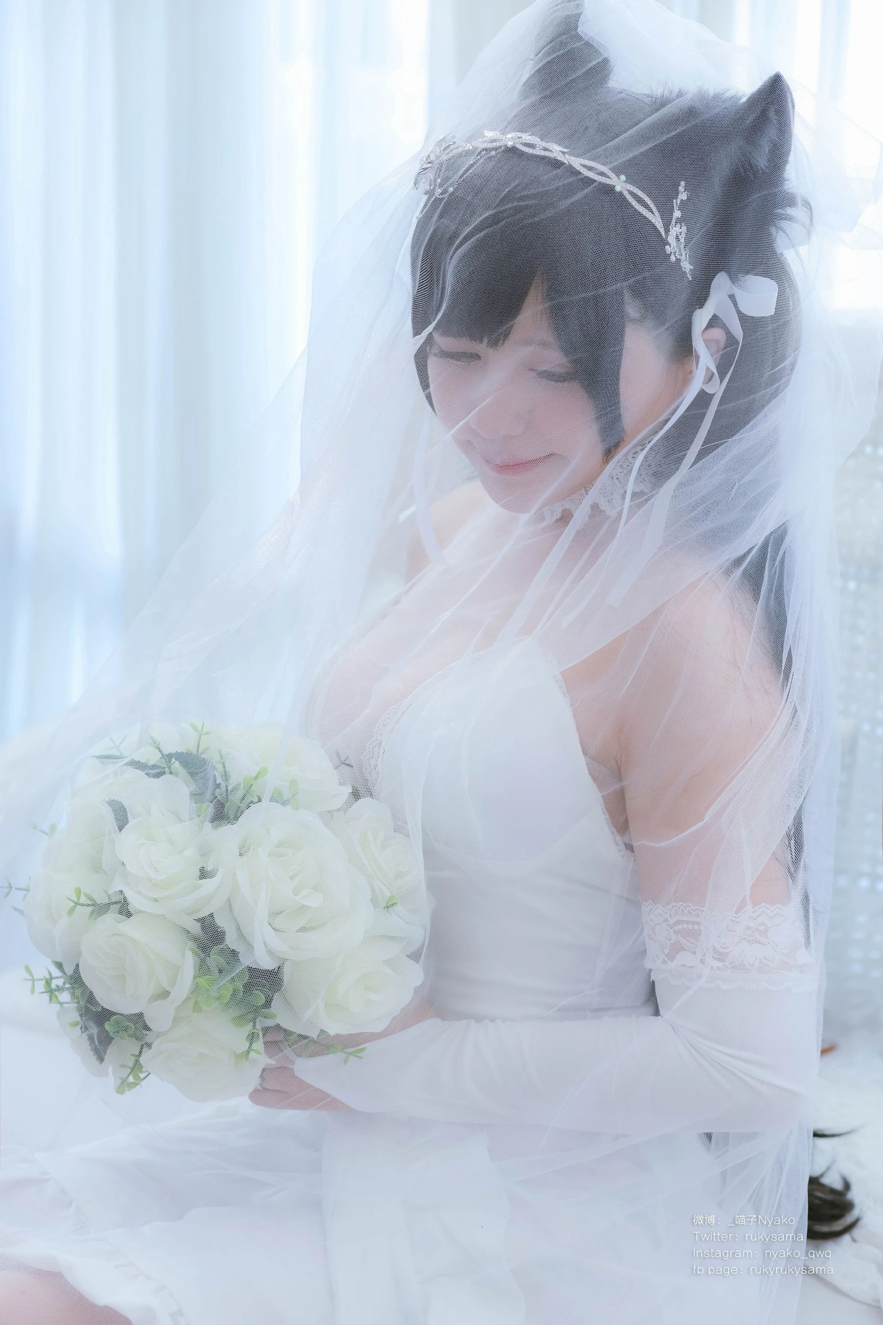 [辣妹]胡雨晴珍藏攝影棚美圖藝術：胡雨晴清純風採詮釋美胸完美曲線寫真 - 34