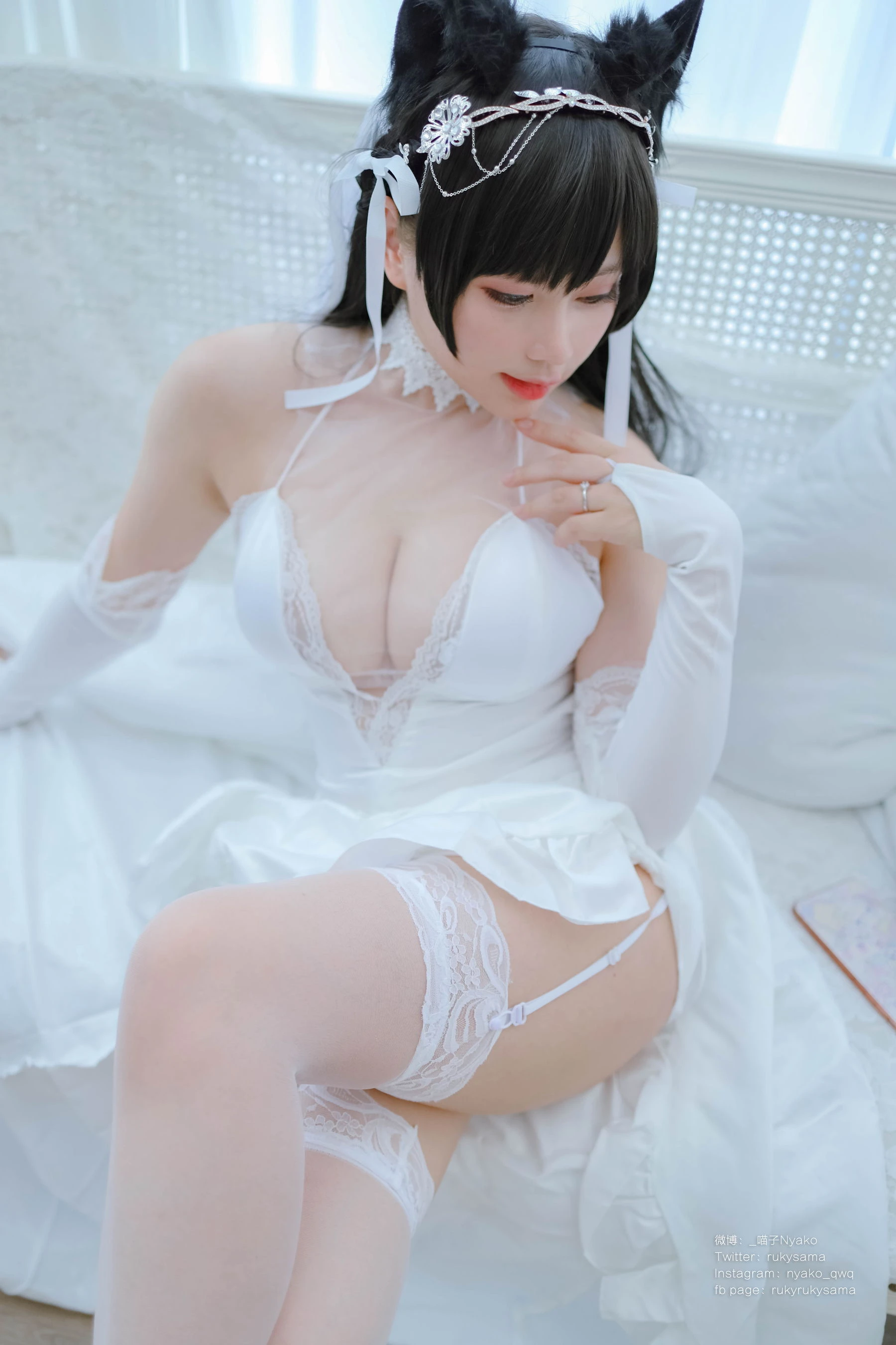 [辣妹]胡雨晴珍藏攝影棚美圖藝術：胡雨晴清純風採詮釋美胸完美曲線寫真 - 36