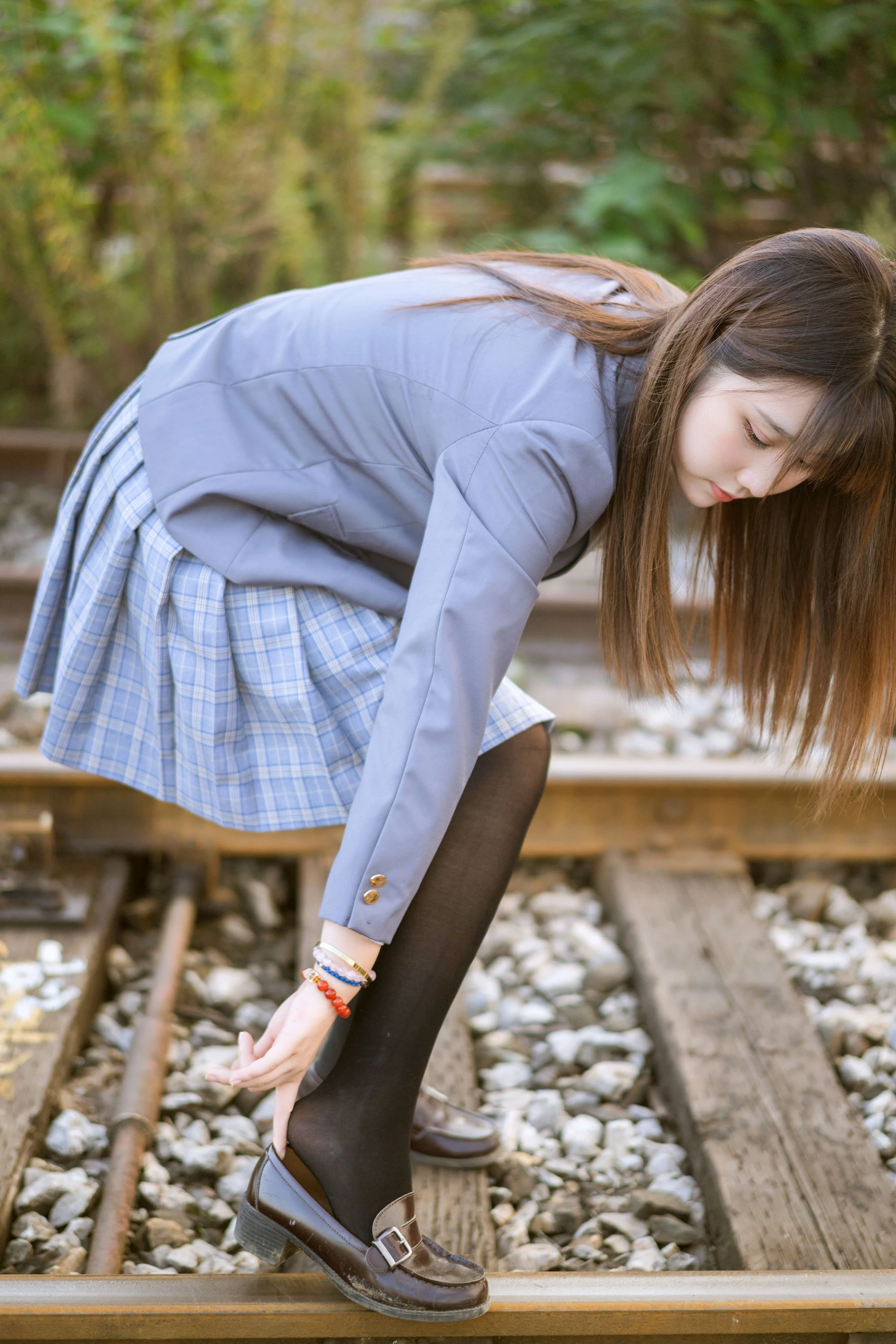 [美女]高雨萱高雨萱戶外高清攝影：火辣格調釋放長腿誘惑詮釋寫真大片 - 6