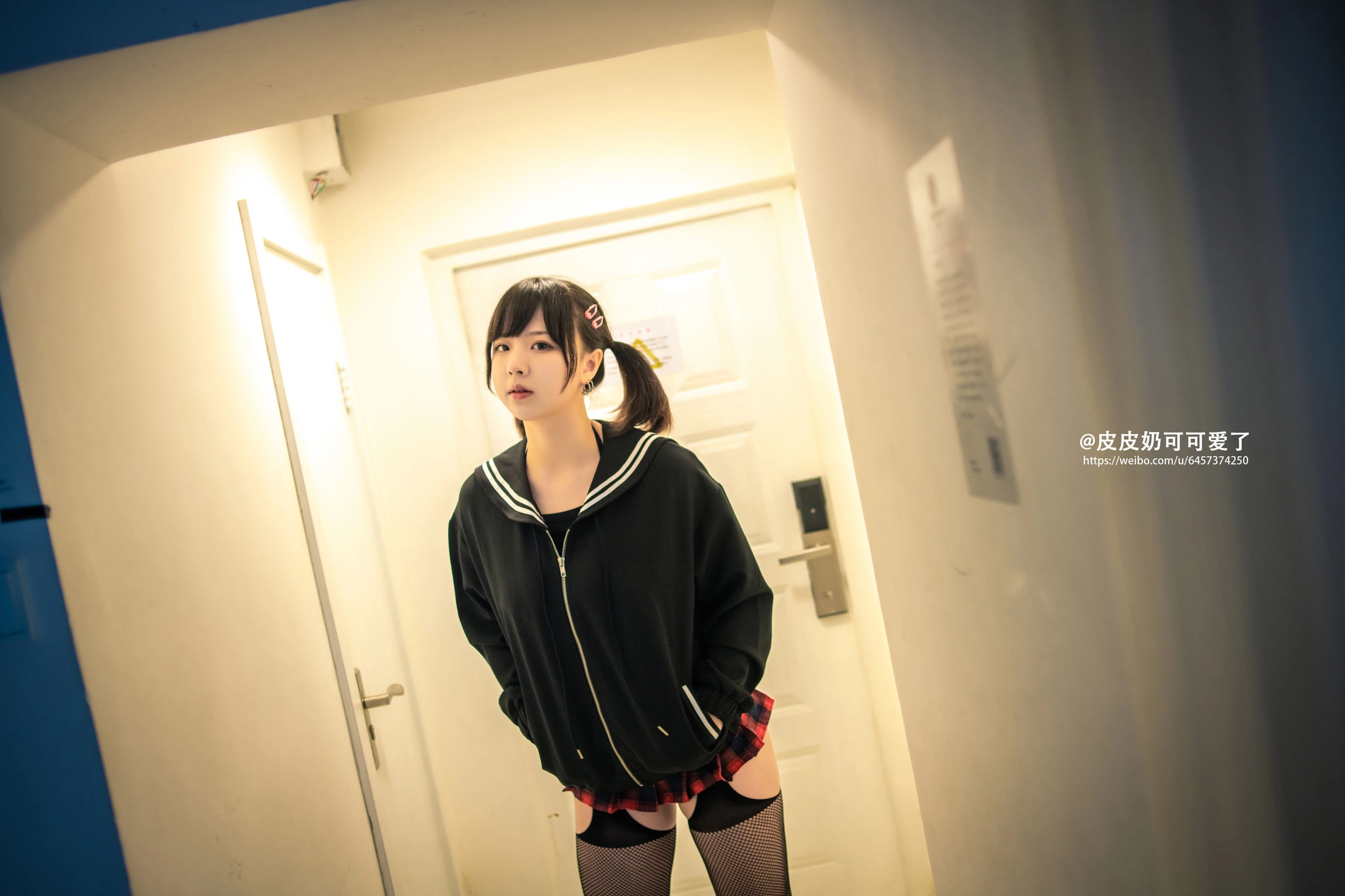 [藝人]郭曉雪郭曉雪甜美風採寫真大賞：攝影棚精選寫真演繹長腿誘惑美學 - 1