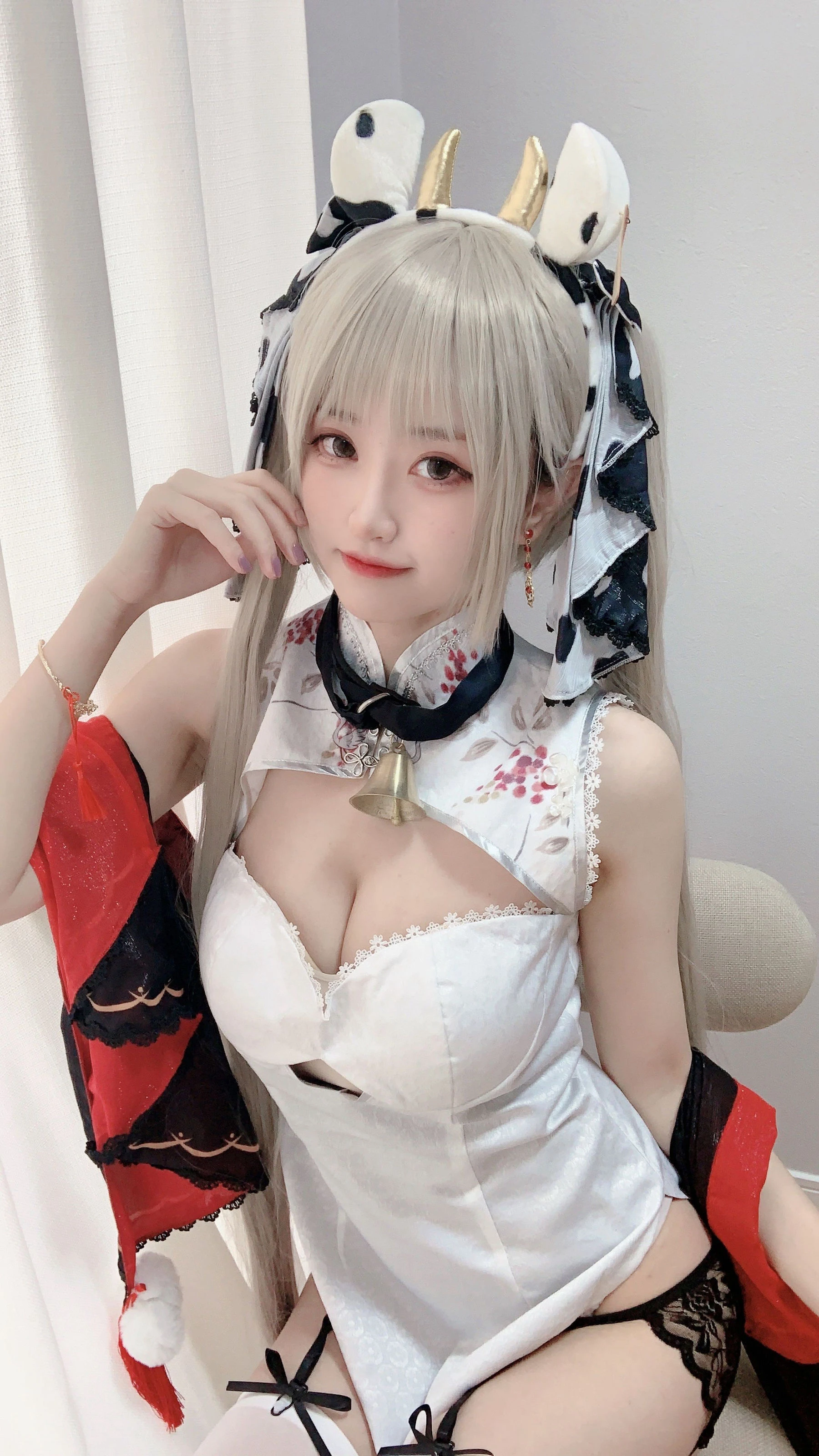 [藝人]徐詩雨徐詩雨街拍獨家大片：時尚格調釋放美胸誘惑凸顯寫真大片 - 2
