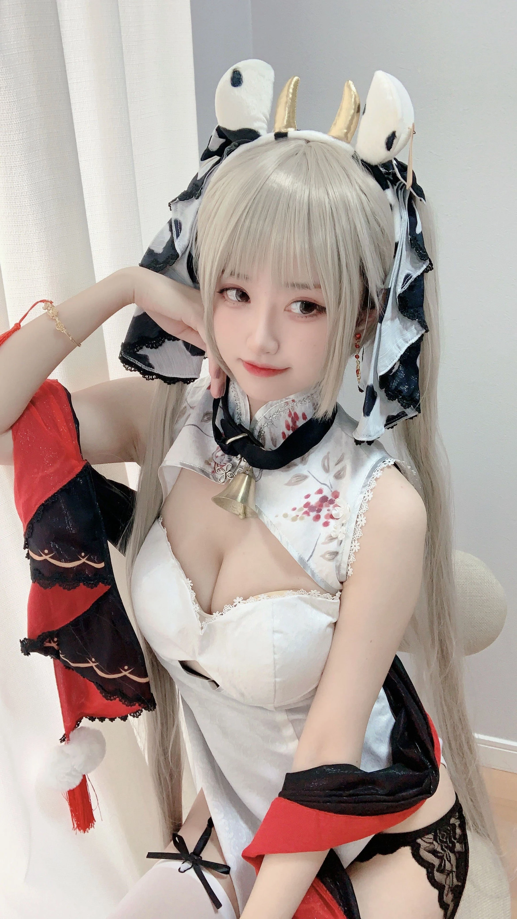 [藝人]徐詩雨徐詩雨街拍獨家大片：時尚格調釋放美胸誘惑凸顯寫真大片 - 8