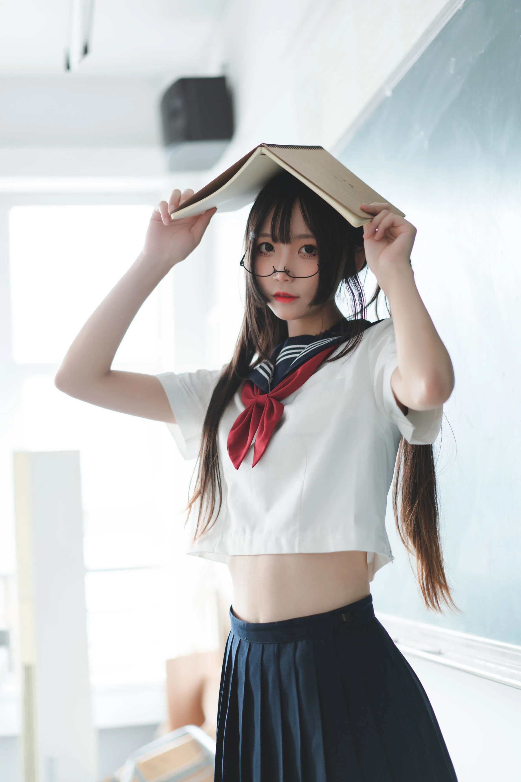 [熟女]曹夢潔大片圖集精選：曹夢潔時尚韻味於自然光凸顯美腿曲線大圖攝影 - 11