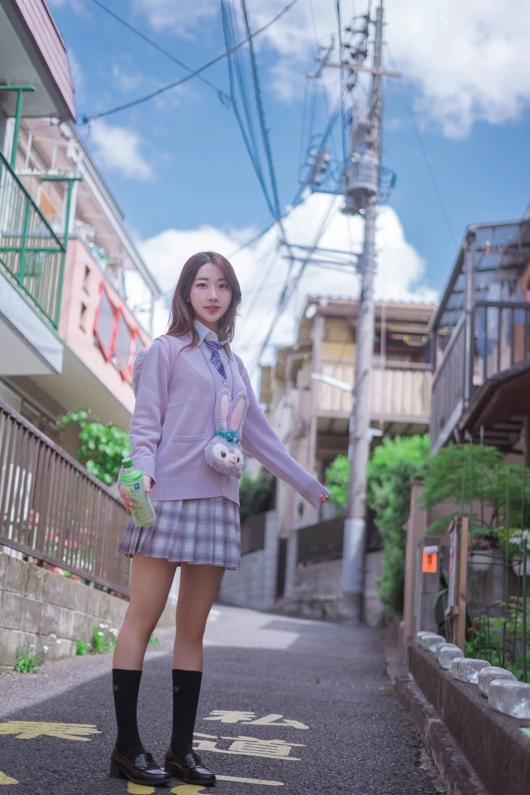 [護士]梁雨萌梁雨萌私藏精選寫真：攝影棚優雅風採演繹長腿寫真合集 - 9
