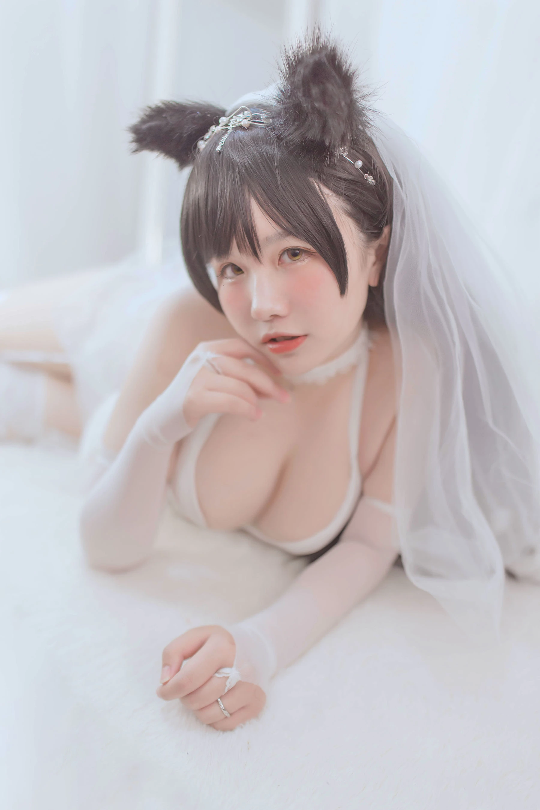 [Showgirl]何雨菲何雨菲室內首發作品：優雅風採釋放長腿誘惑詮釋寫真大片 - 22