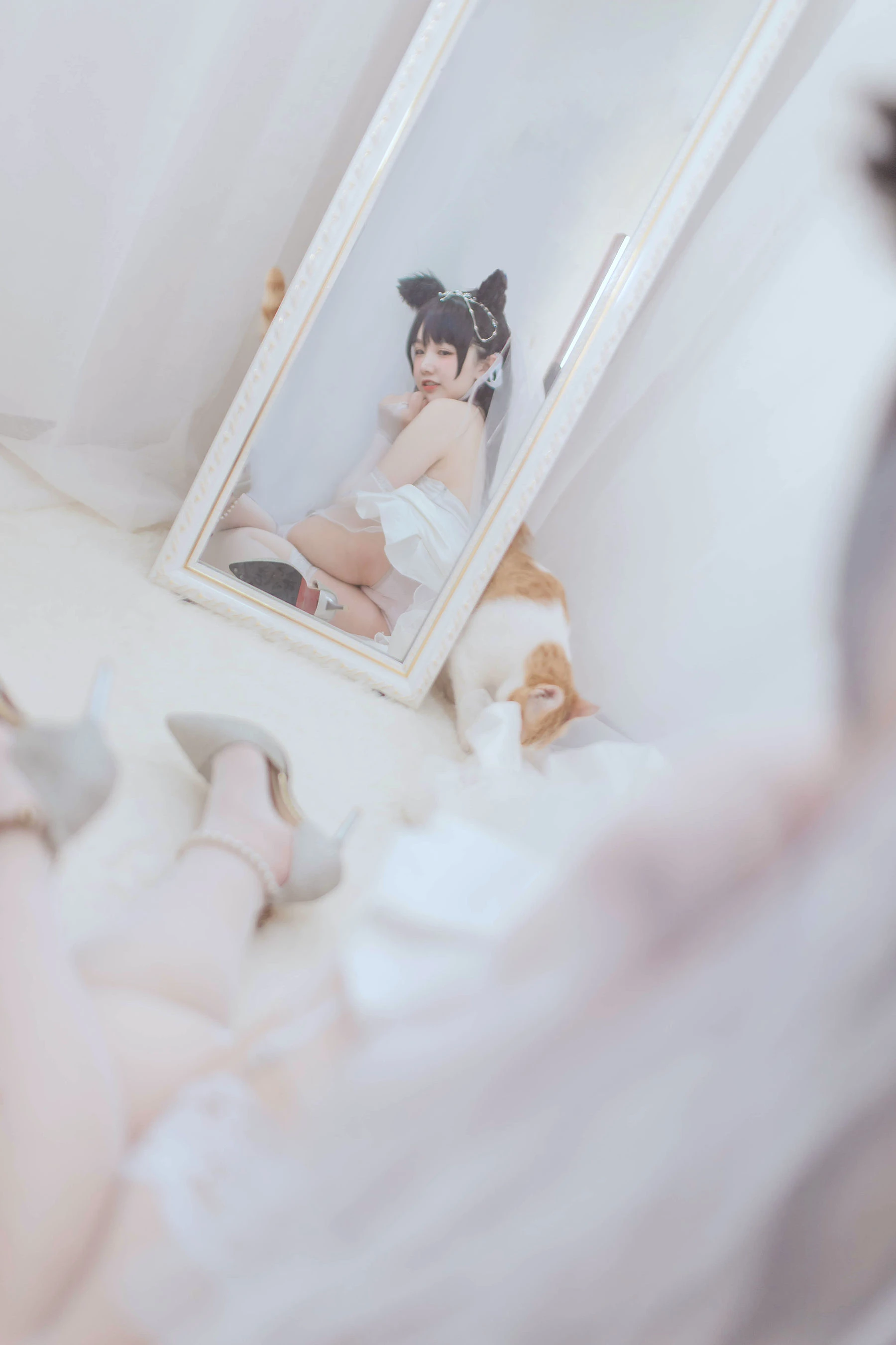 [Showgirl]何雨菲何雨菲室內首發作品：優雅風採釋放長腿誘惑詮釋寫真大片 - 32