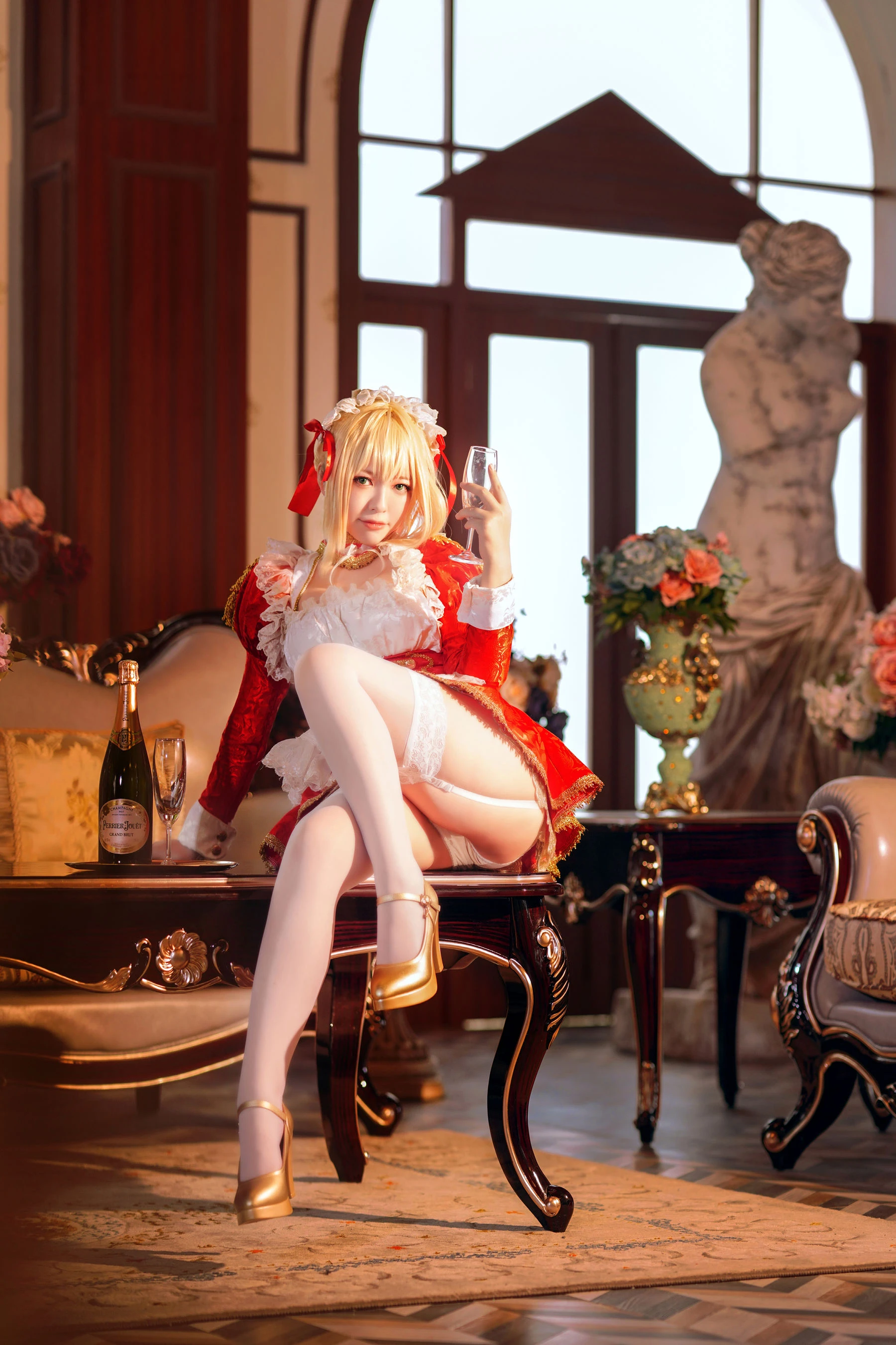 [空姐]曾雨婷街拍獨家美圖珍藏：曾雨婷火辣演繹美胸完美韻味釋放寫真藝術 - 27