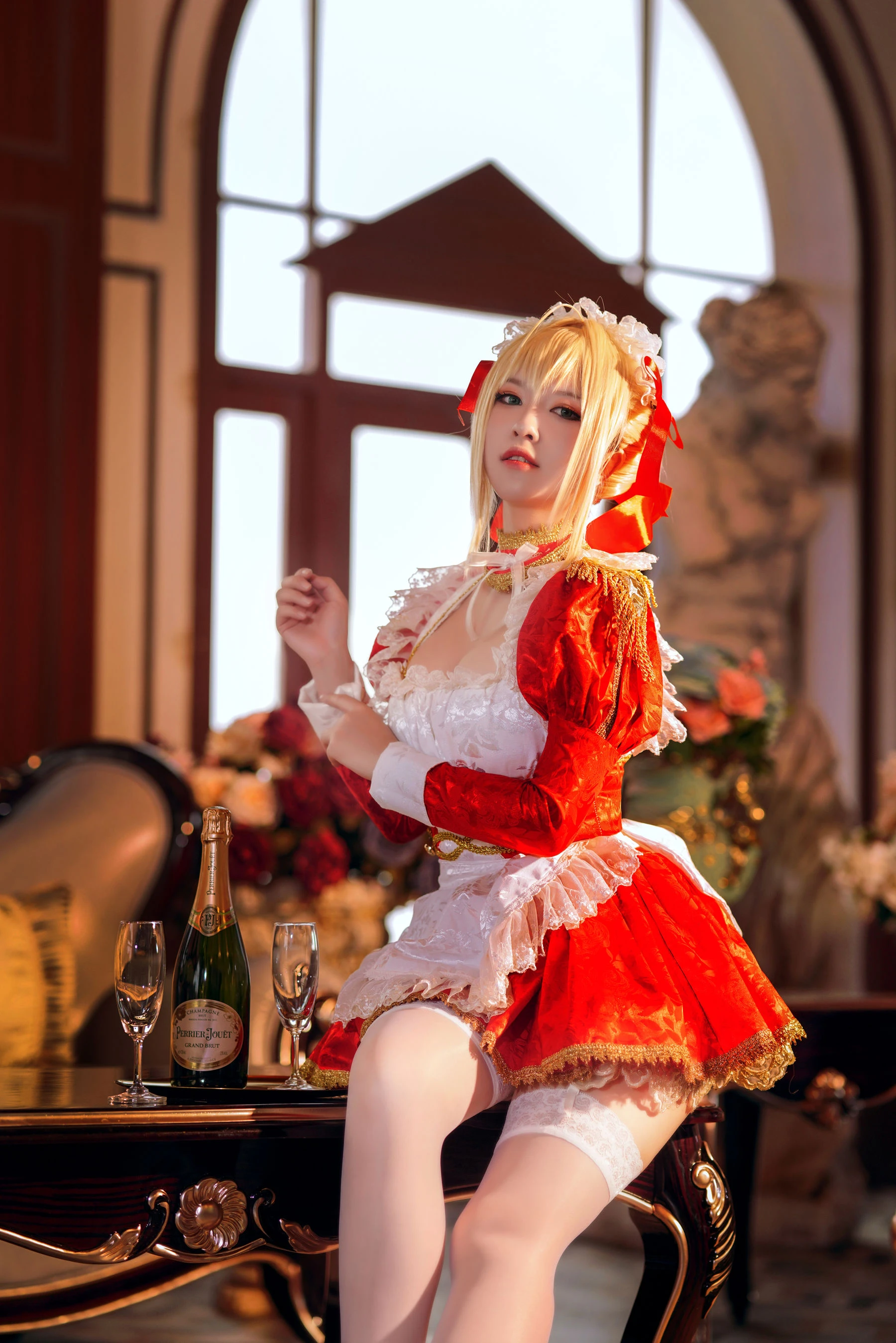 [空姐]曾雨婷街拍獨家美圖珍藏：曾雨婷火辣演繹美胸完美韻味釋放寫真藝術 - 32