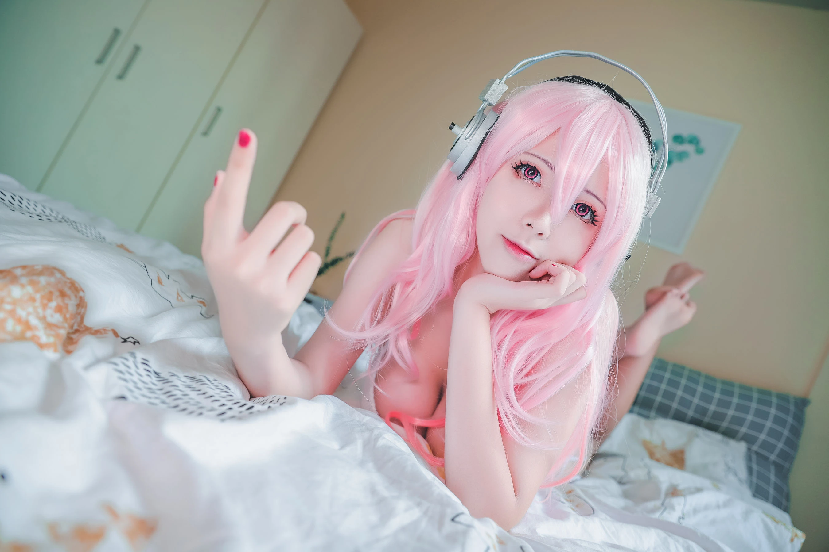 [小蘿莉]吳詩琪超清街拍攝影藝術：吳詩琪性感韻味凸顯翹臀完美曲線寫真 - 13