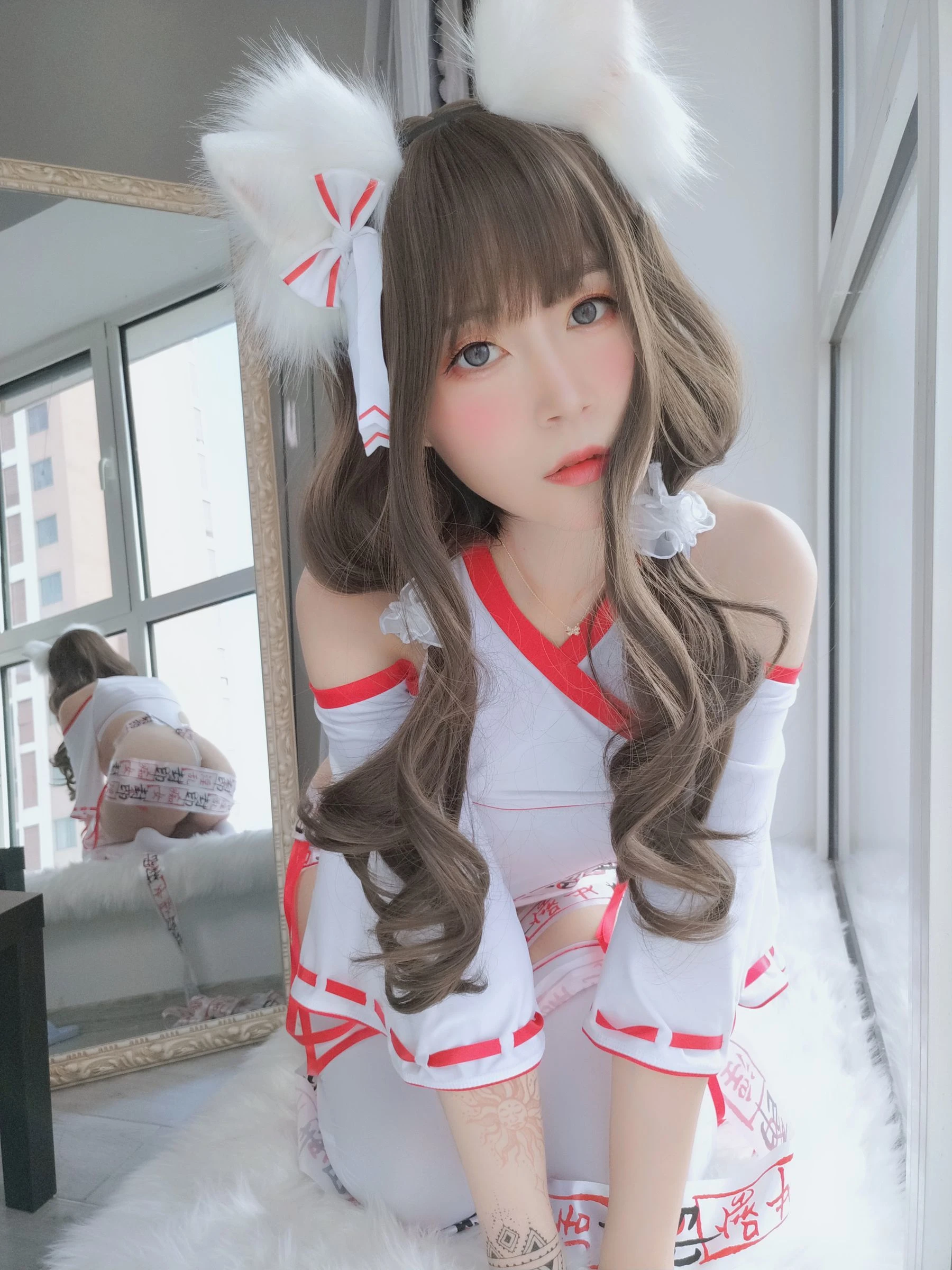 [甜心]何雅婷大圖大片作品：室內攝影優雅詮釋何雅婷翹臀曲線神韻綻放寫真集 - 34