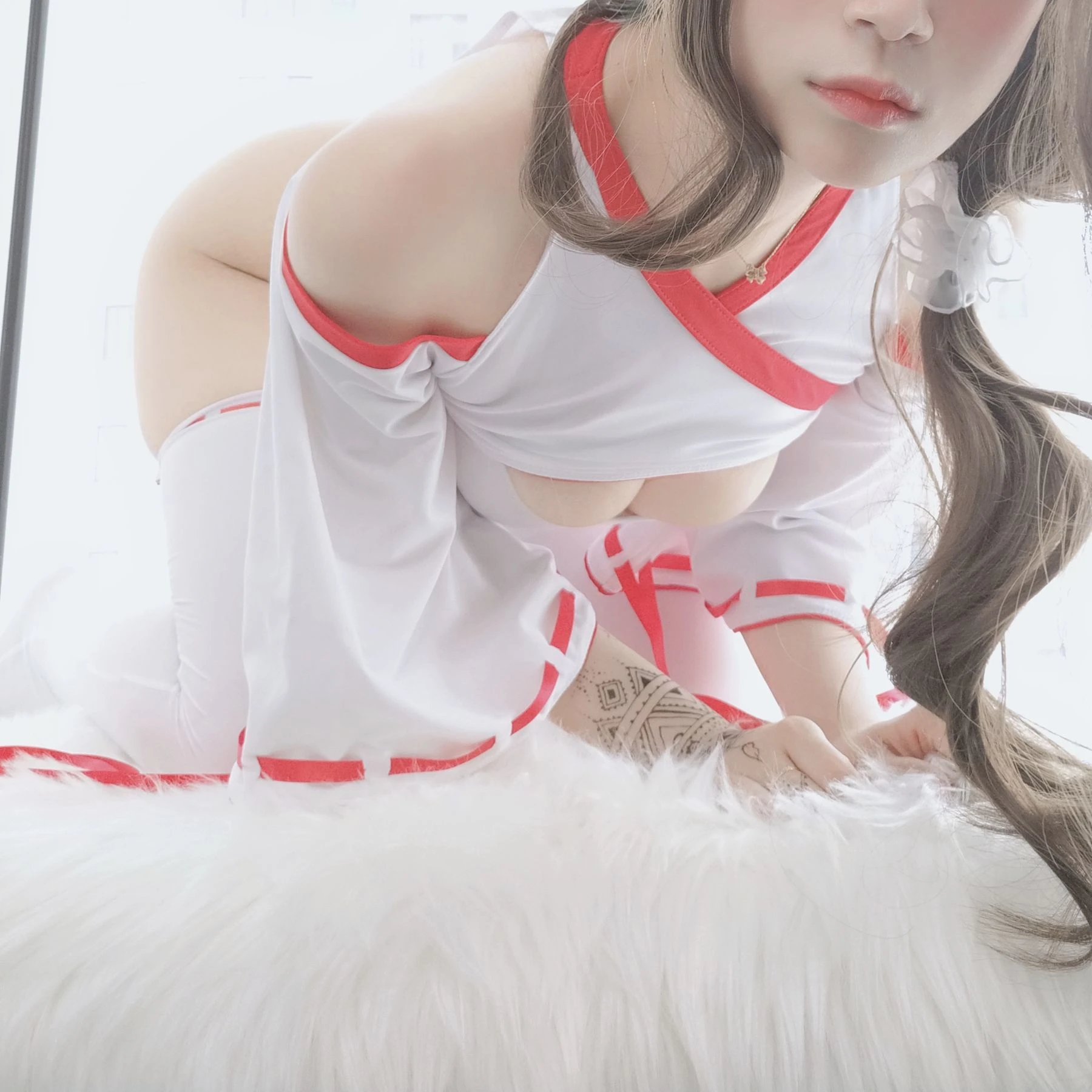 [甜心]何雅婷大圖大片作品：室內攝影優雅詮釋何雅婷翹臀曲線神韻綻放寫真集 - 46
