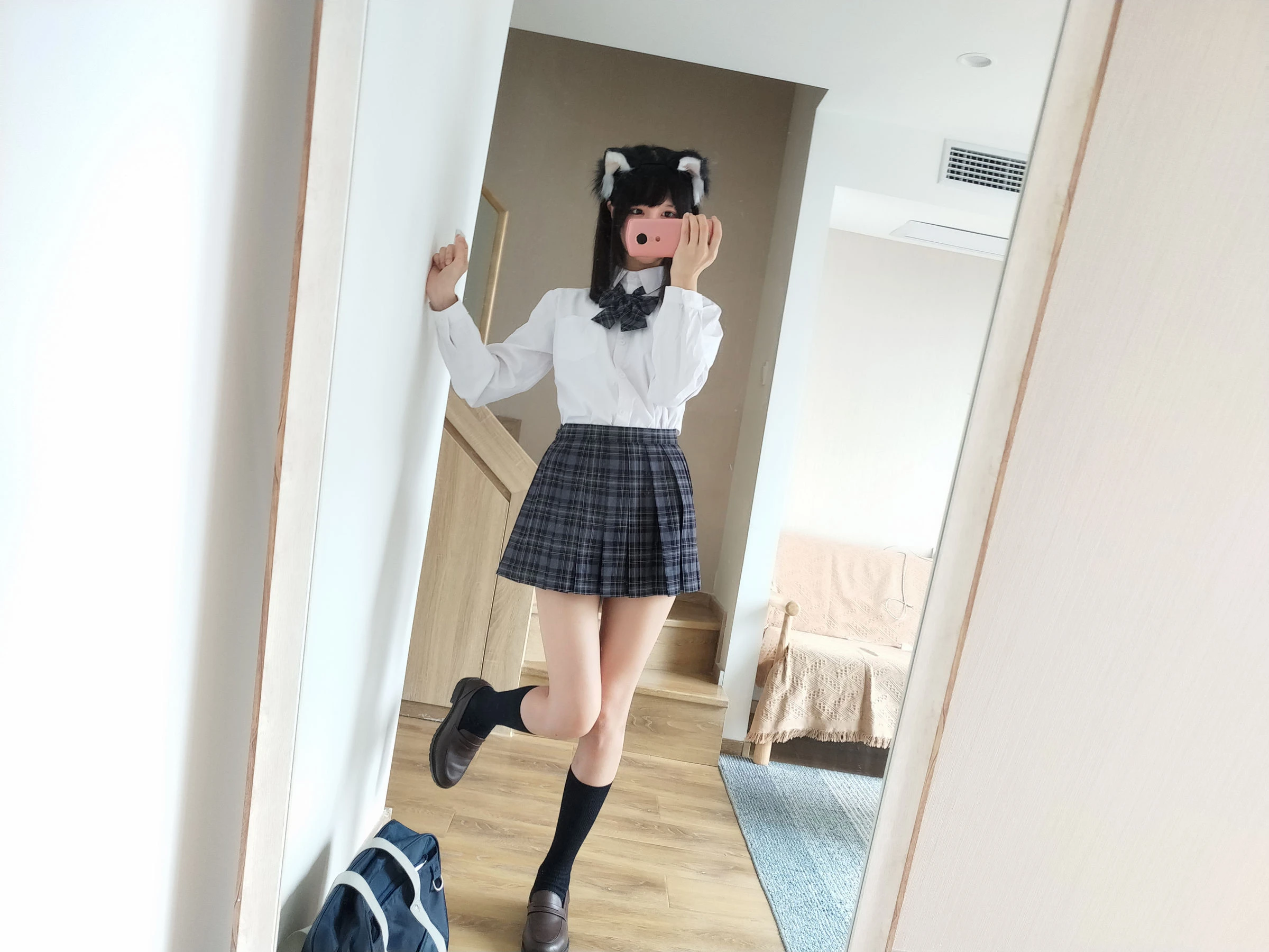 [護士]謝佳怡珍藏攝影作品：室內攝影甜美演繹謝佳怡美腿曲線韻味綻放寫真集 - 5
