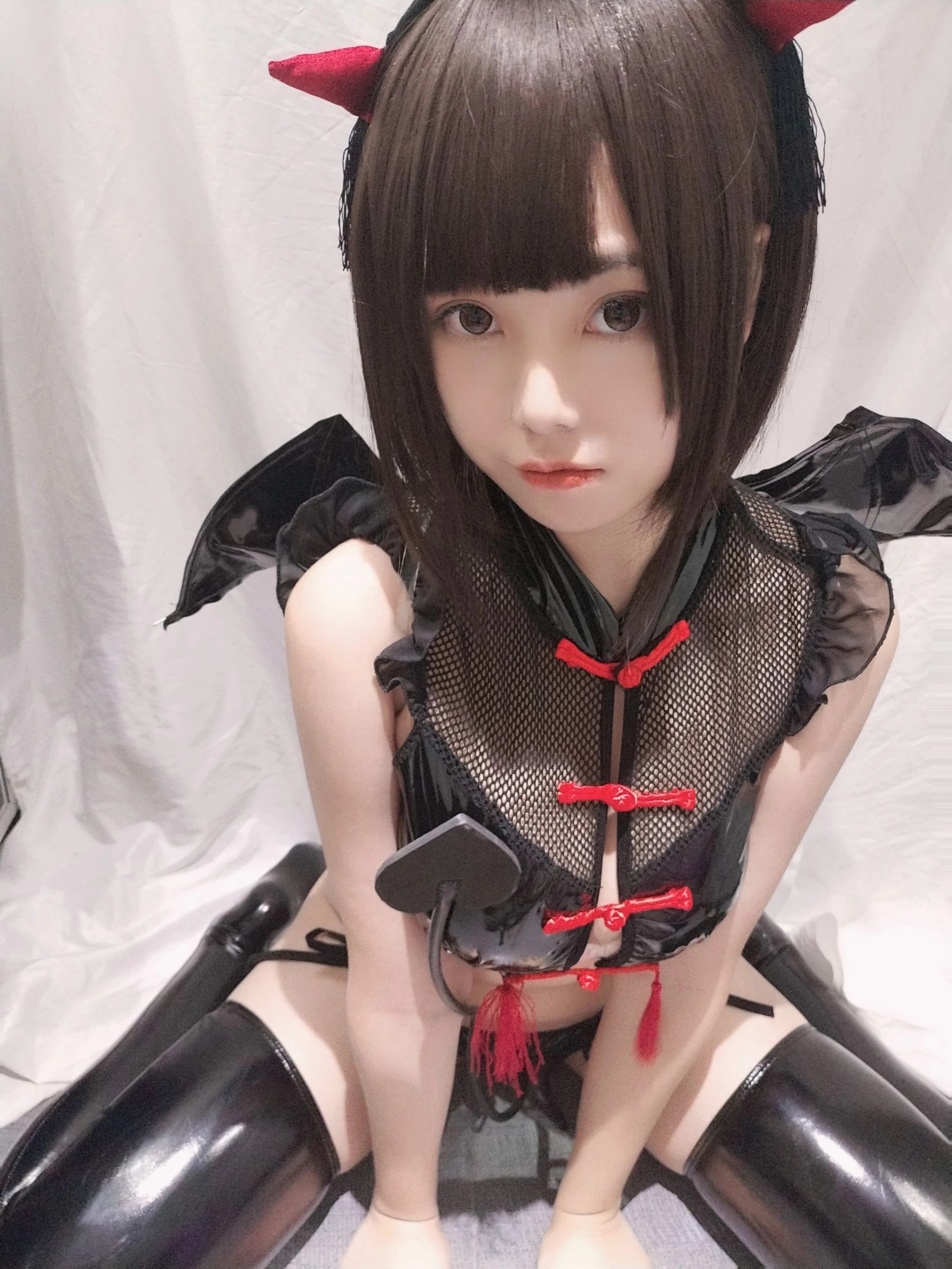 [仙女]羅雨晴首發圖集作品：街拍攝影魅惑凸顯羅雨晴身材曲線韻味綻放寫真集 - 17