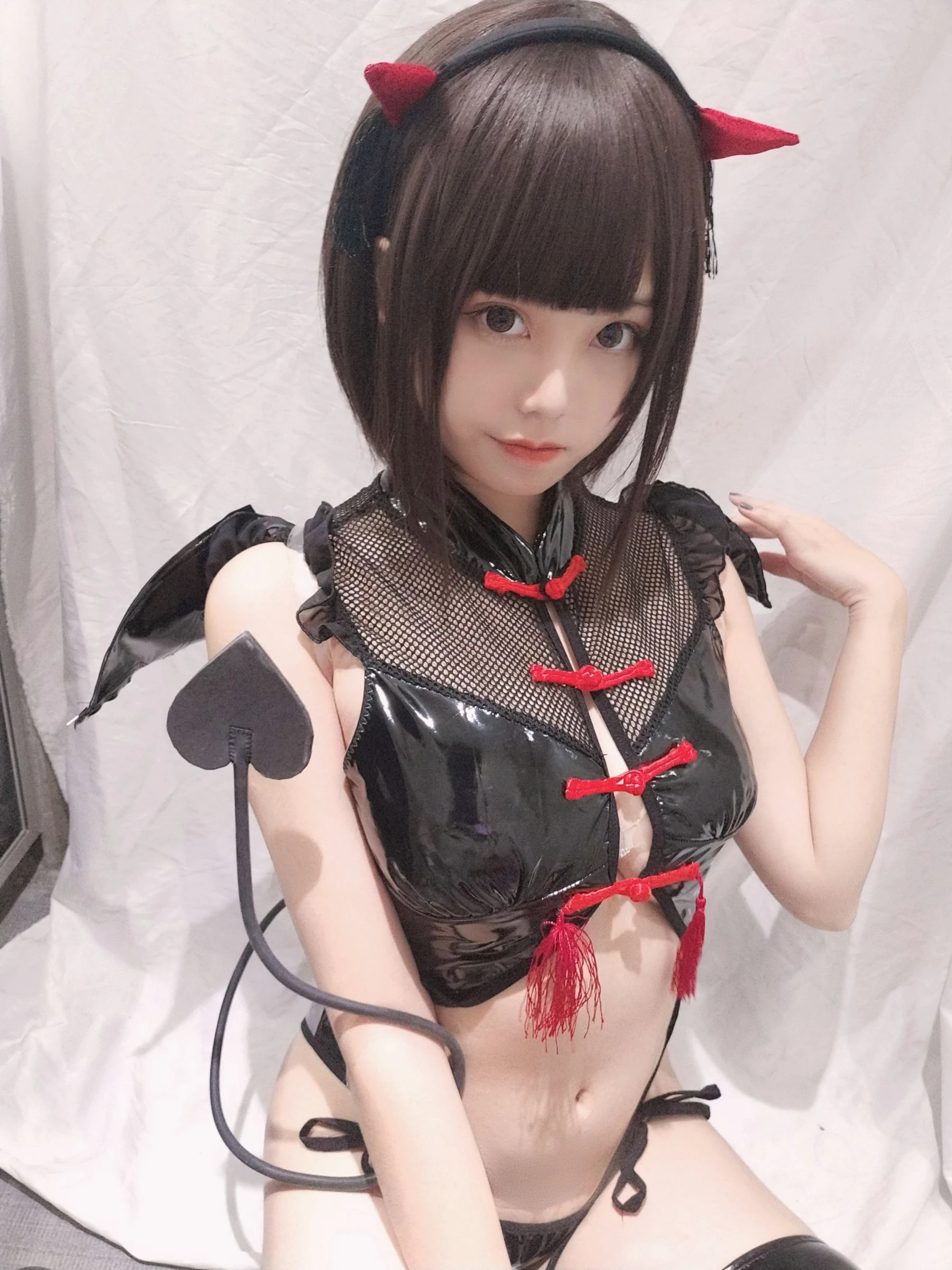 [仙女]羅雨晴首發圖集作品：街拍攝影魅惑凸顯羅雨晴身材曲線韻味綻放寫真集 - 19