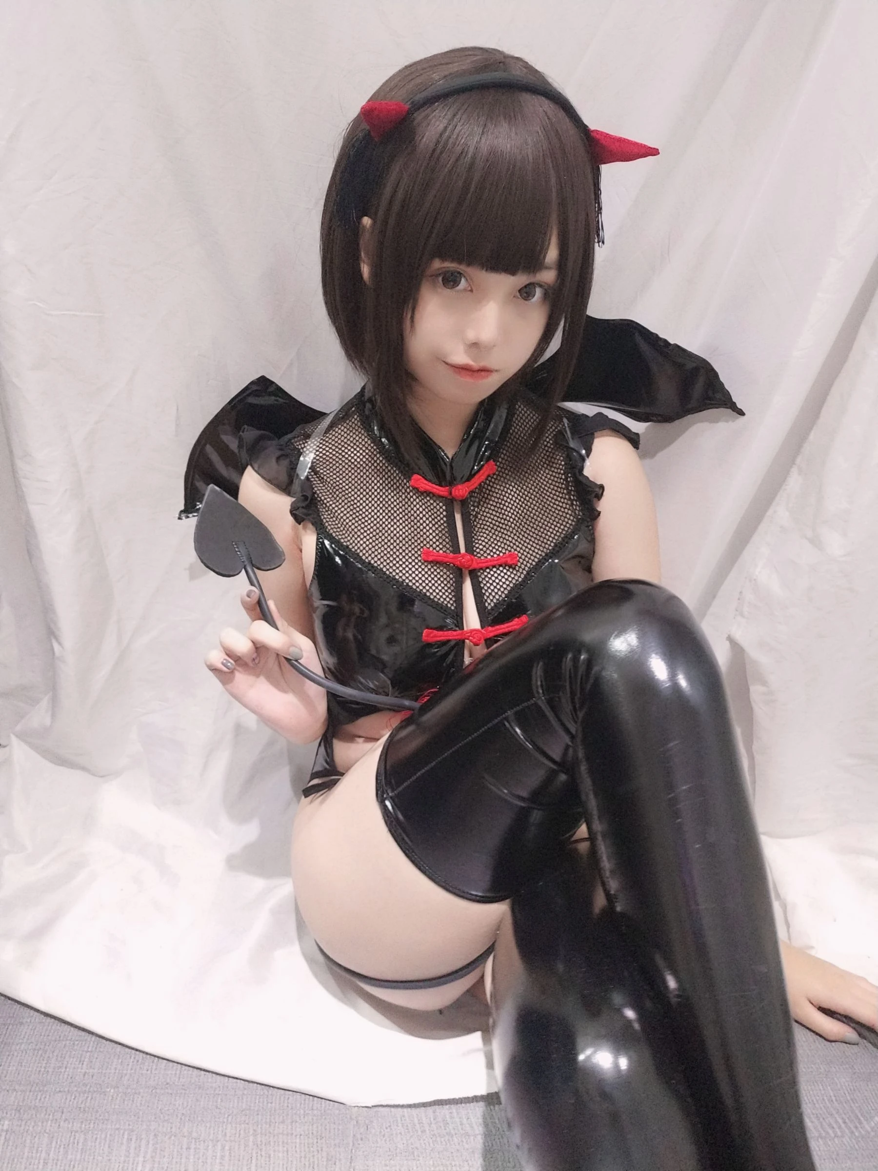 [仙女]羅雨晴首發圖集作品：街拍攝影魅惑凸顯羅雨晴身材曲線韻味綻放寫真集 - 24