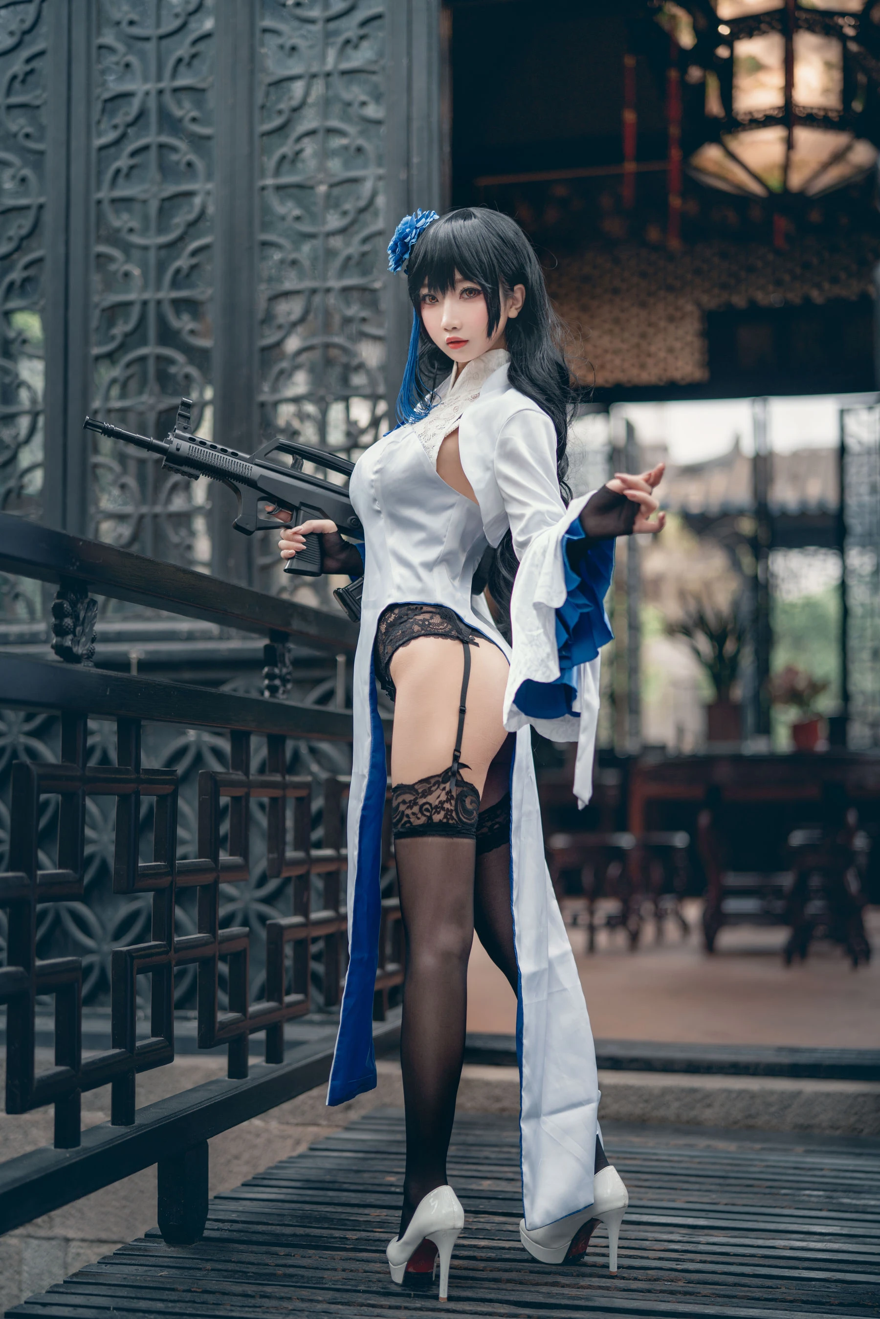 [美女]王子萱王子萱火辣格調美圖大賞：街拍大圖美圖演繹翹臀誘惑美學 - 13