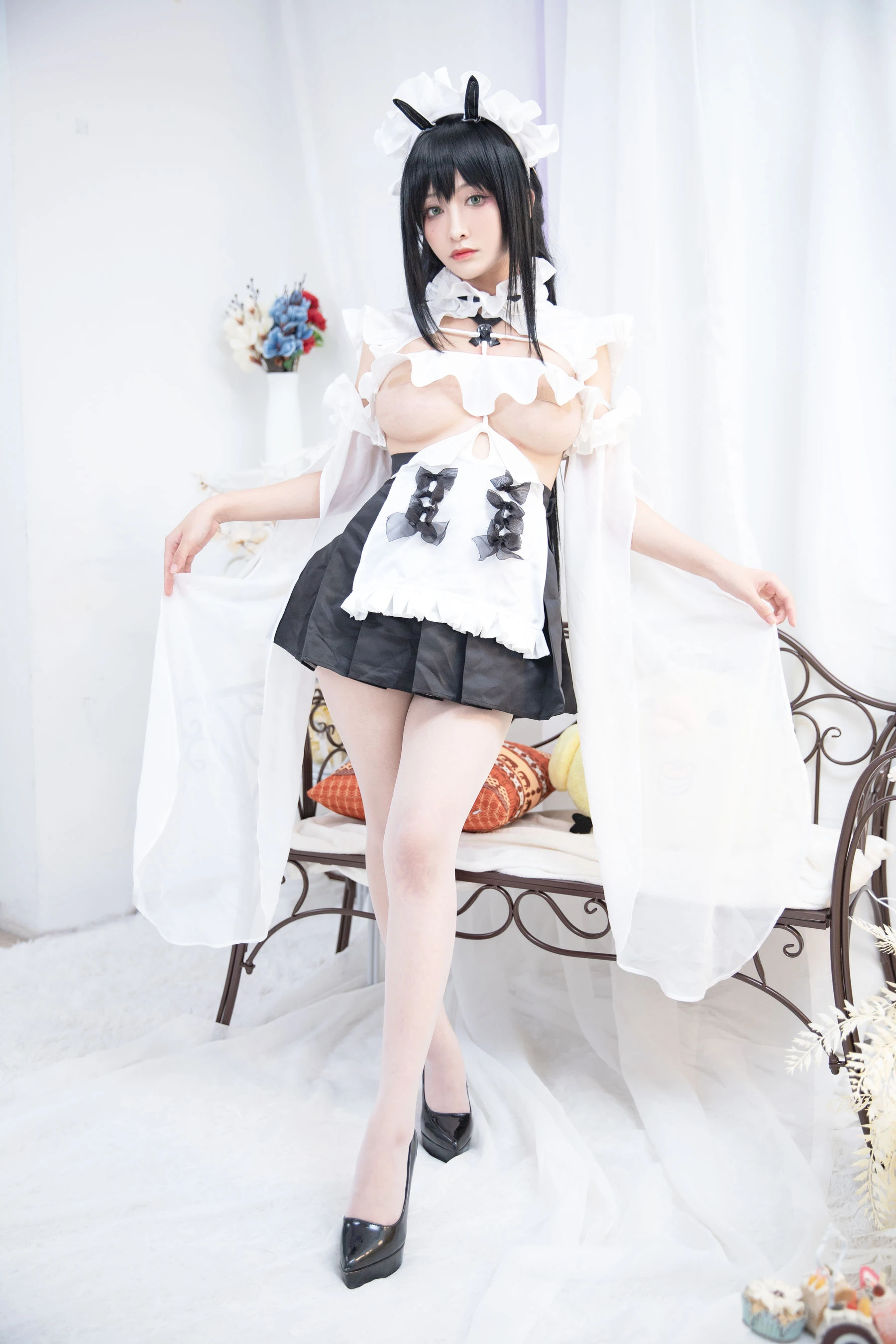 [美女]何雅婷大圖攝影棚作品藝術：何雅婷時尚風情凸顯曲線完美曲線寫真 - 54