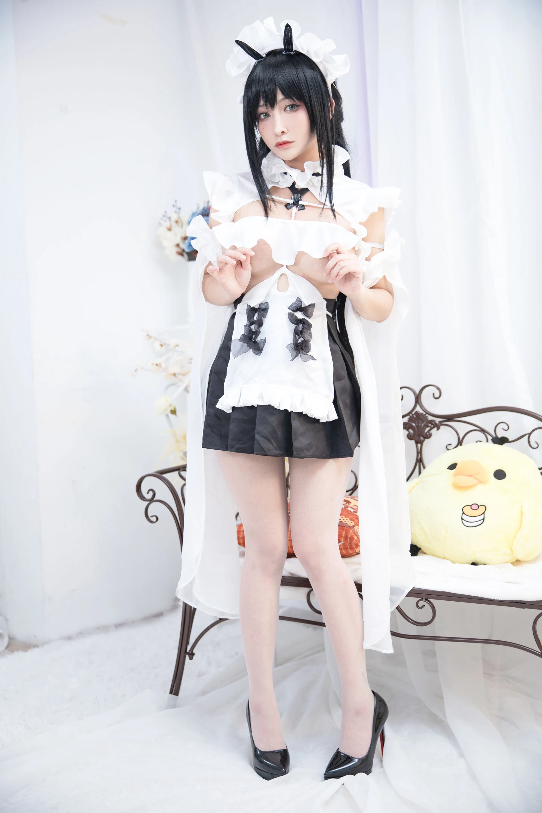 [美女]何雅婷大圖攝影棚作品藝術：何雅婷時尚風情凸顯曲線完美曲線寫真 - 57