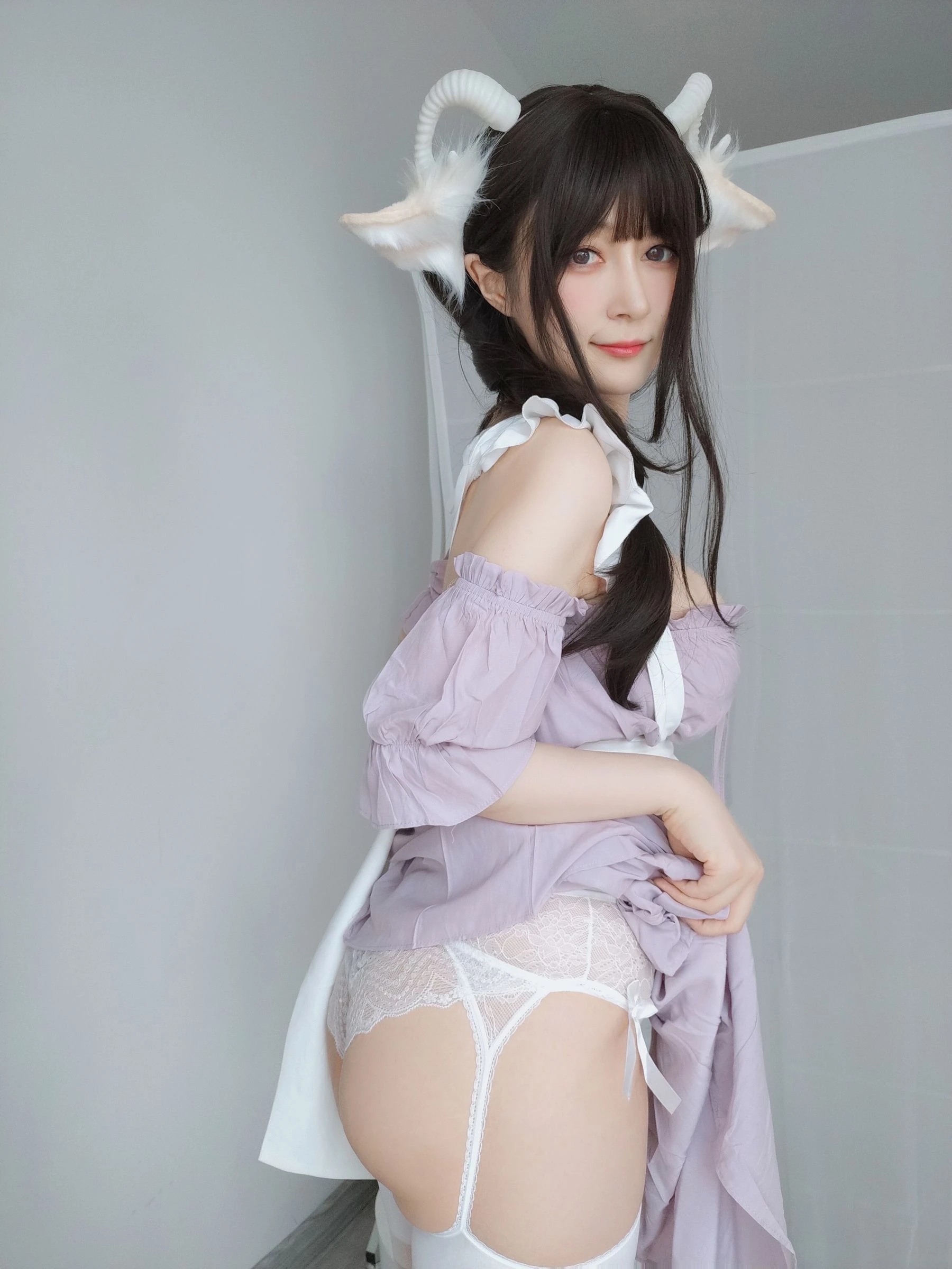[御姐]彭梓涵彭梓涵寫真館獨家寫真：甜美韻味釋放曲線誘惑彰顯寫真大片 - 26
