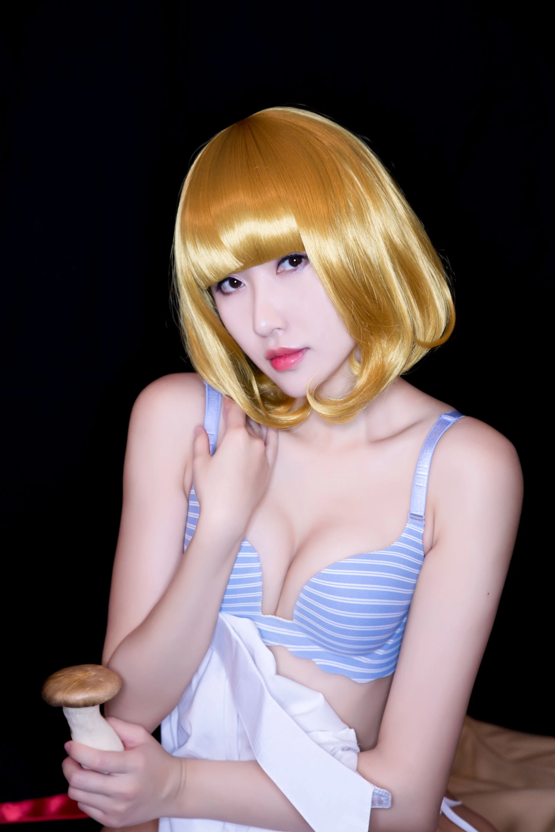 [美女]高雨含攝影棚首發大片珍藏：高雨含清純演繹翹臀完美韻味演繹寫真藝術 - 10